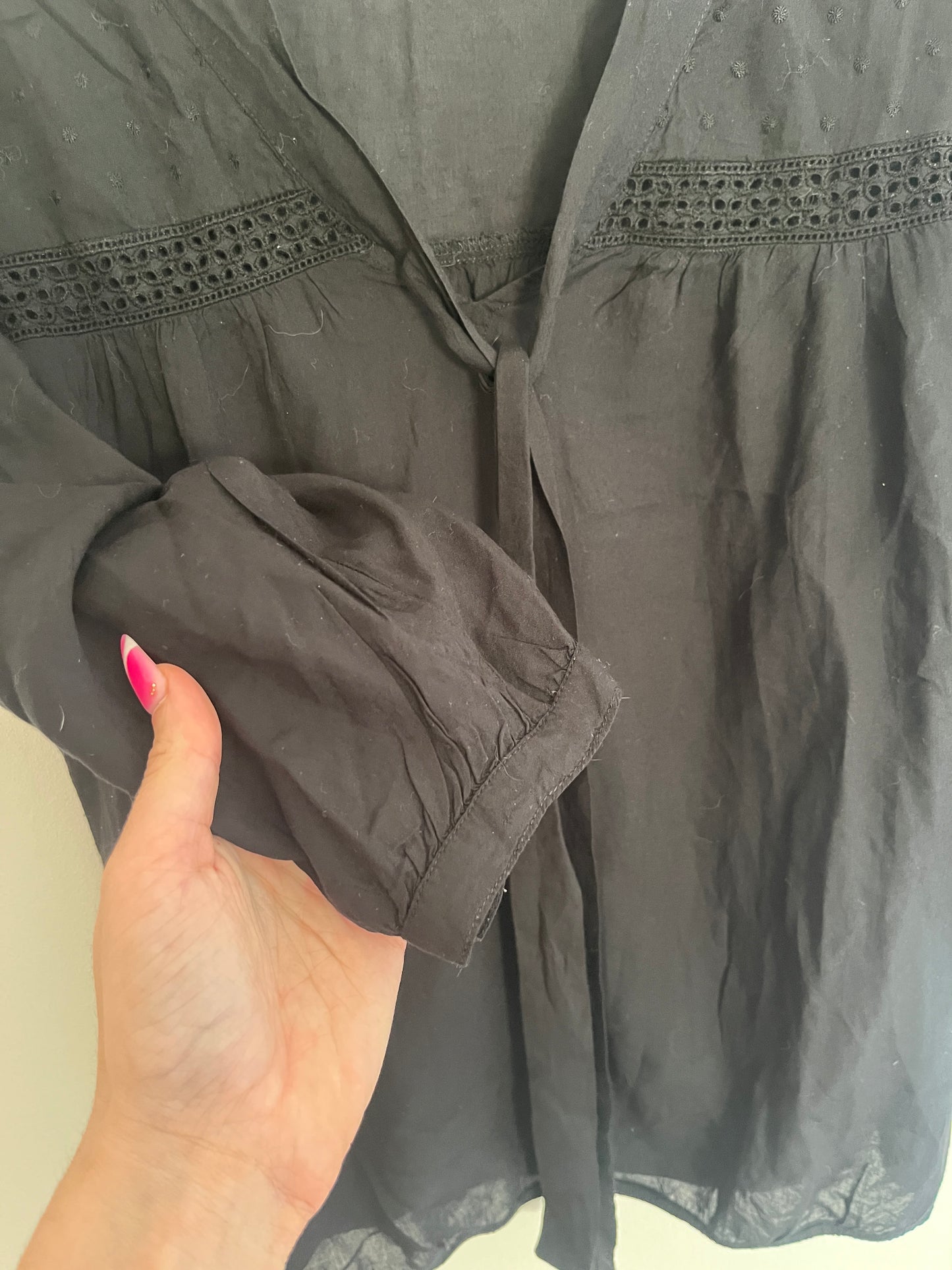 Blouse noire manches 3/4 avec broderies - S
