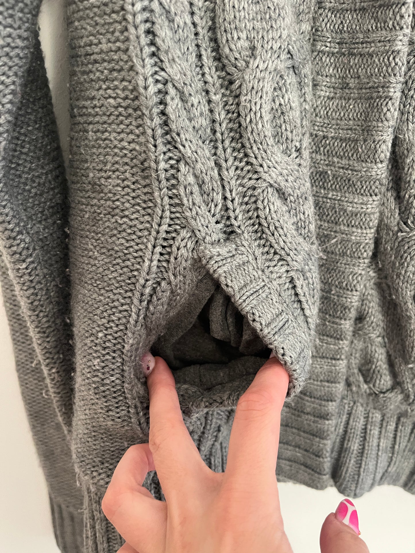 Veste épaisse à capuche en maille grise - S