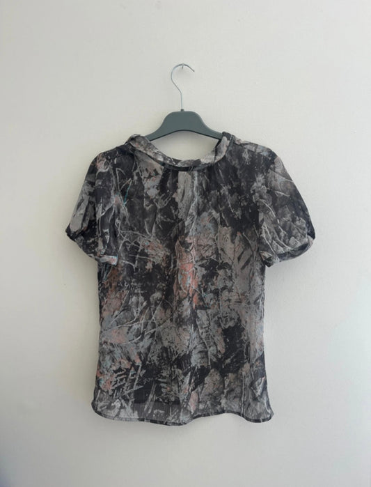 T-shirt à manches courtes fleuri transparent - M