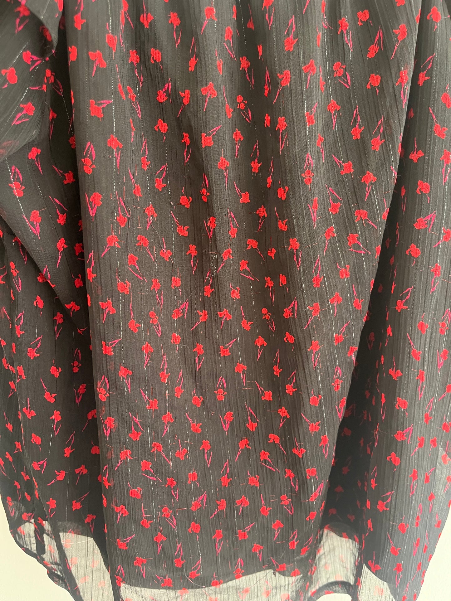 Blouse à manches 3/4 volantée et fleurs rouges - M
