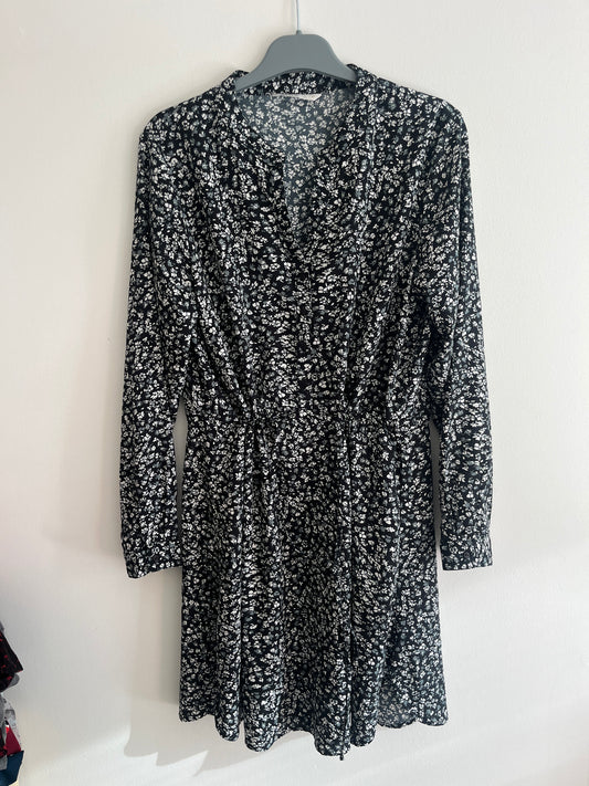 Robe courte à manches longues fleurie et cintrée Only - M