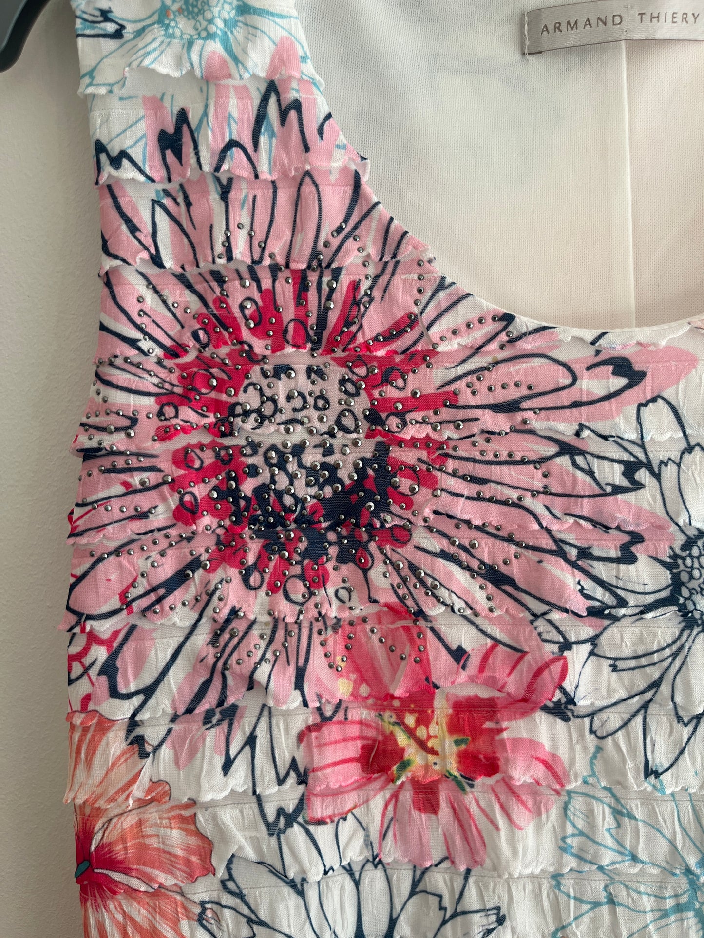 Robe courte sans manches à fleurs Armand Thiery - M