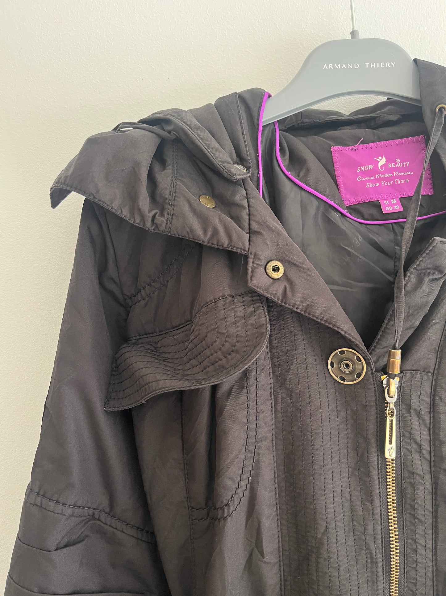 Manteau à manches longues à capuche ceinturé - M