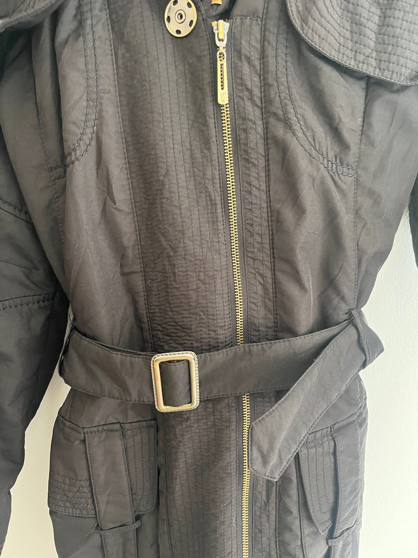 Manteau à manches longues à capuche ceinturé - M