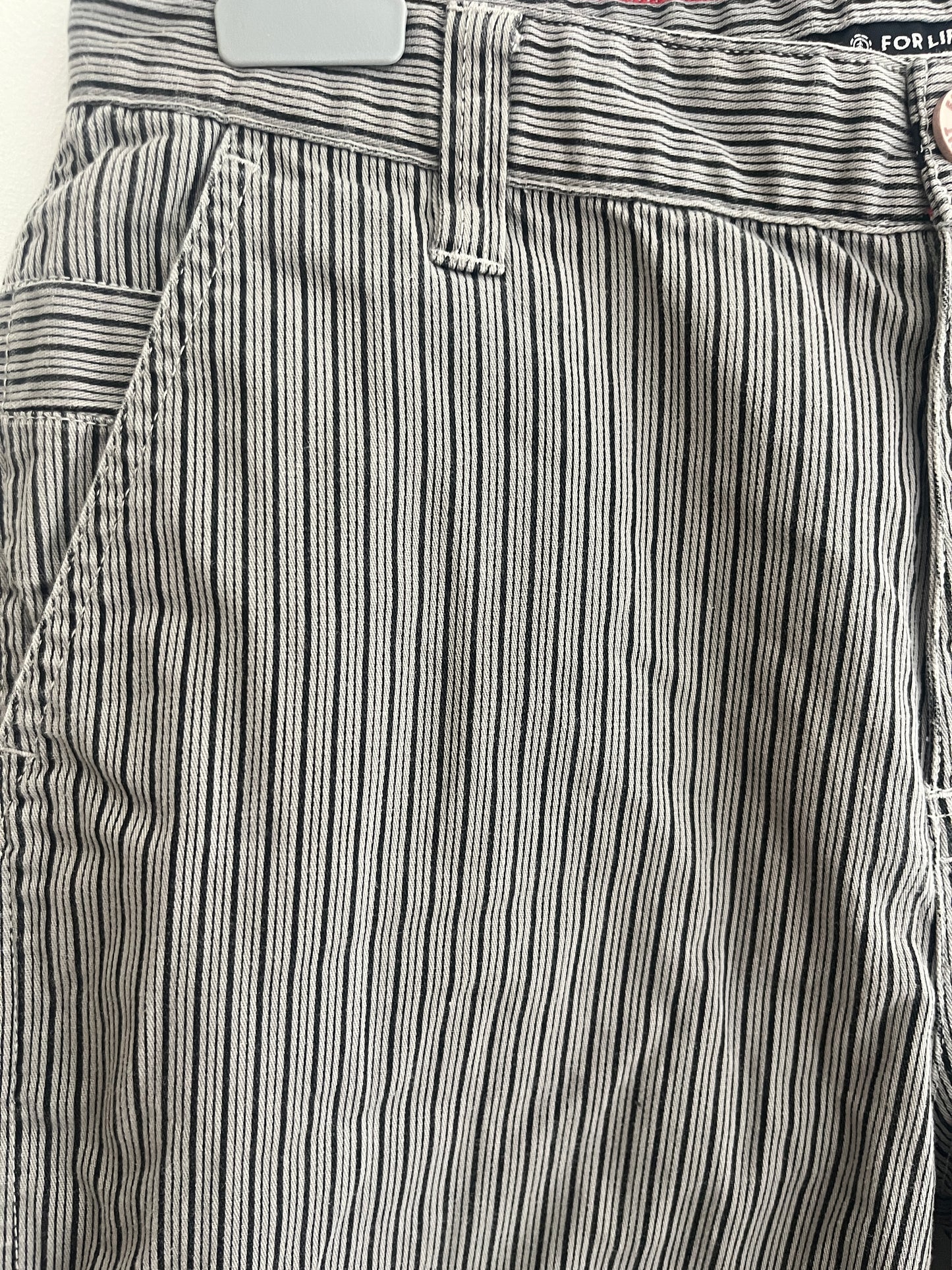 Jean gris à rayures noires Élément - 38/M