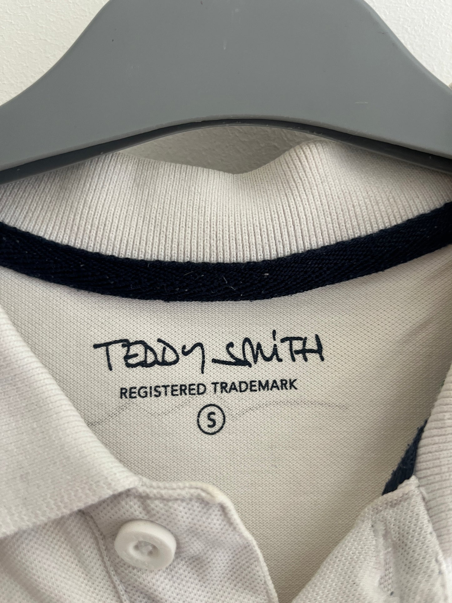 Polo à manches courtes blanc avec détails bleus et rouges Teddy Smith - S