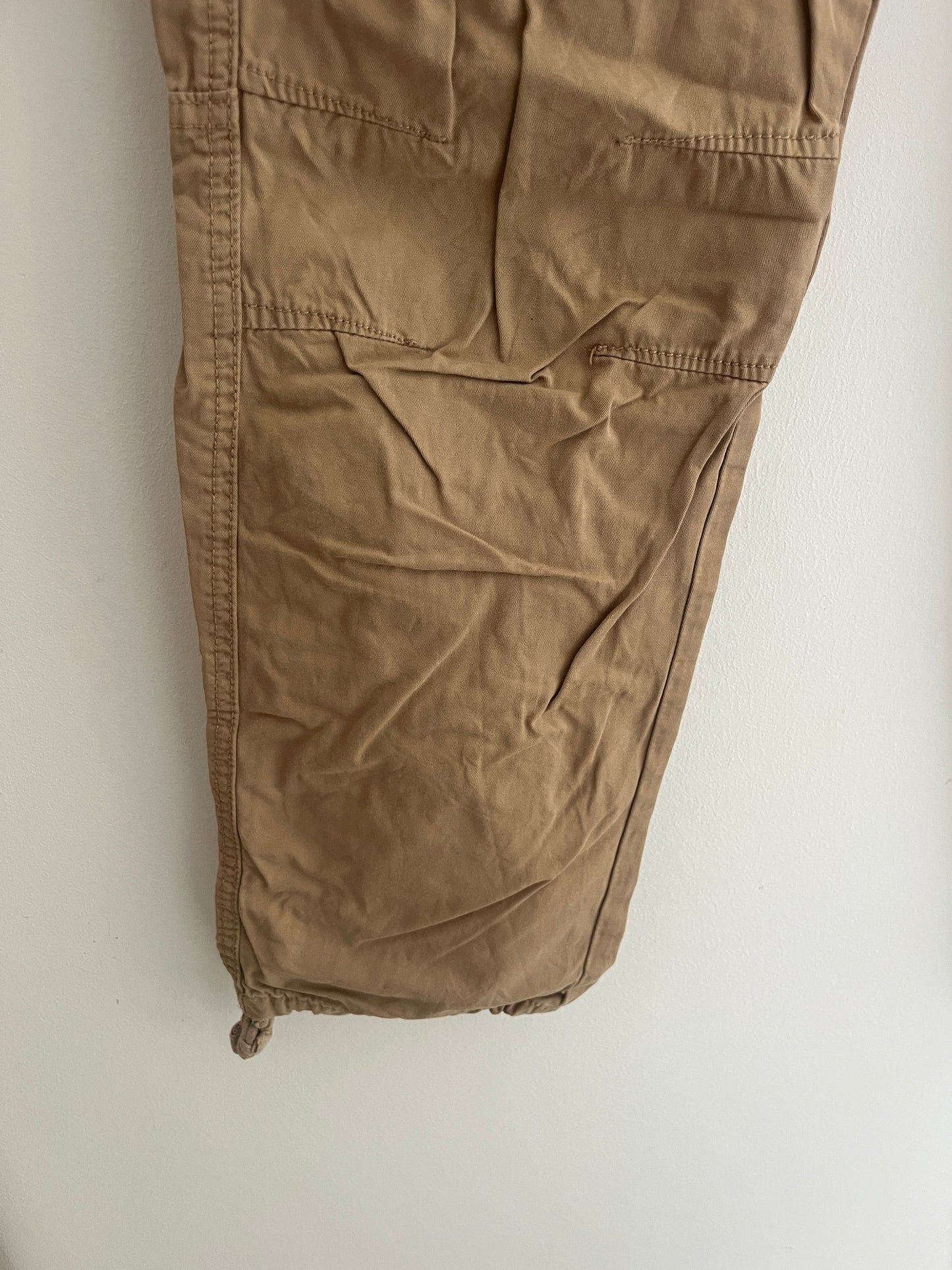 Pantalon cargo beige avec élastiques aux chevilles - M