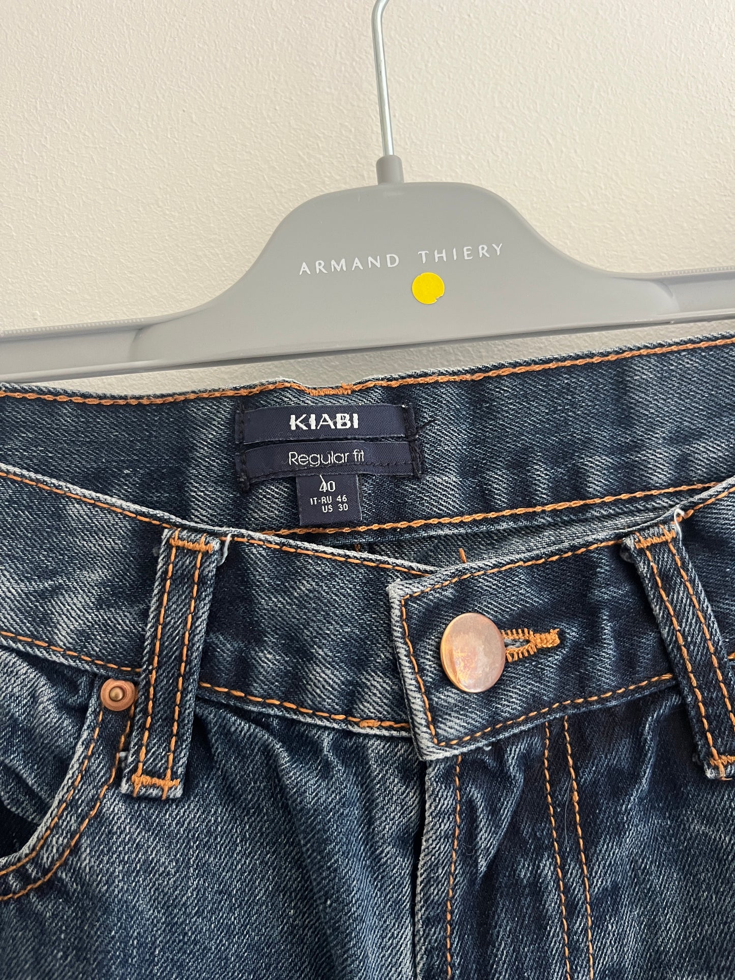 Jean regular fit bleu brut délavé et troué - 40/L