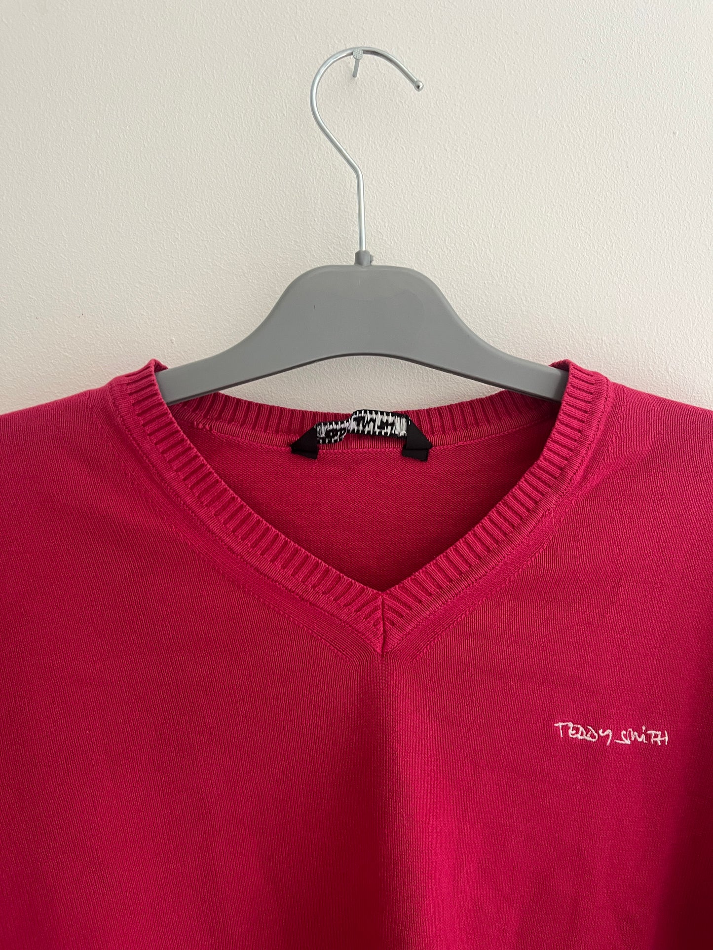 Pull à manches longues fuschia col V Teddy Smith - L