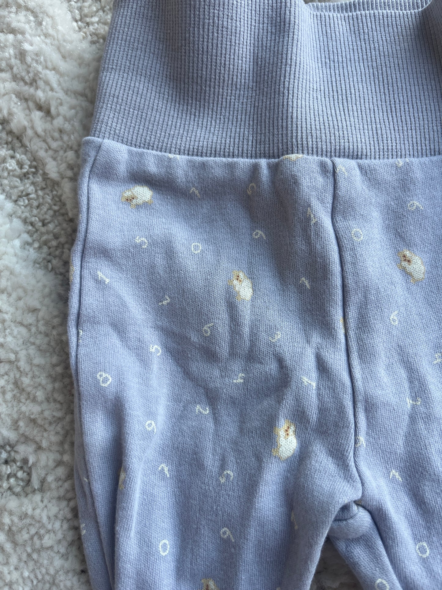Legging gris avec pieds motifs moutons - 0 mois