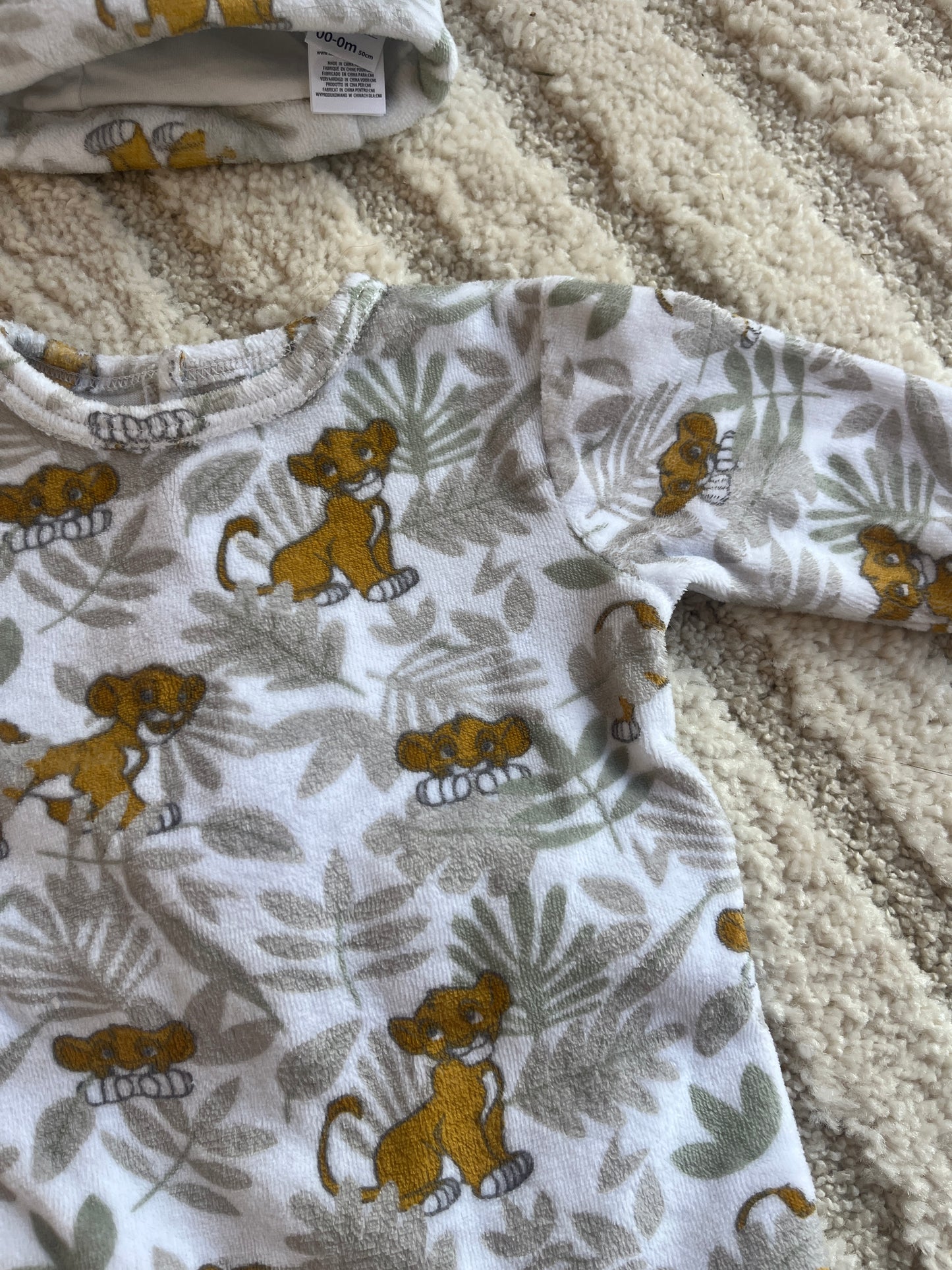 Ensemble pyjama velours + bonnet Le Roi Lion - 00/0 mois (50cm)