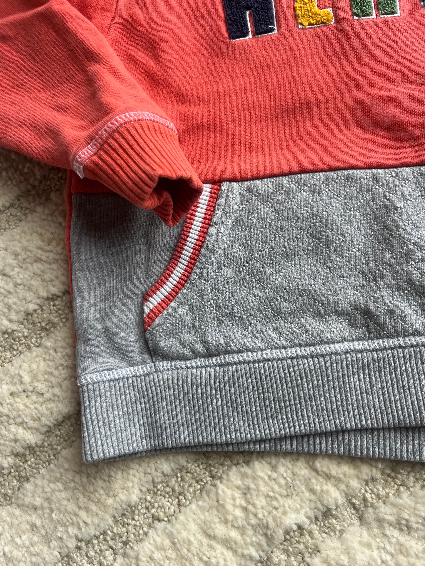 Sweat à manches longues corail et gris à capuche « Hero » - 4 ans