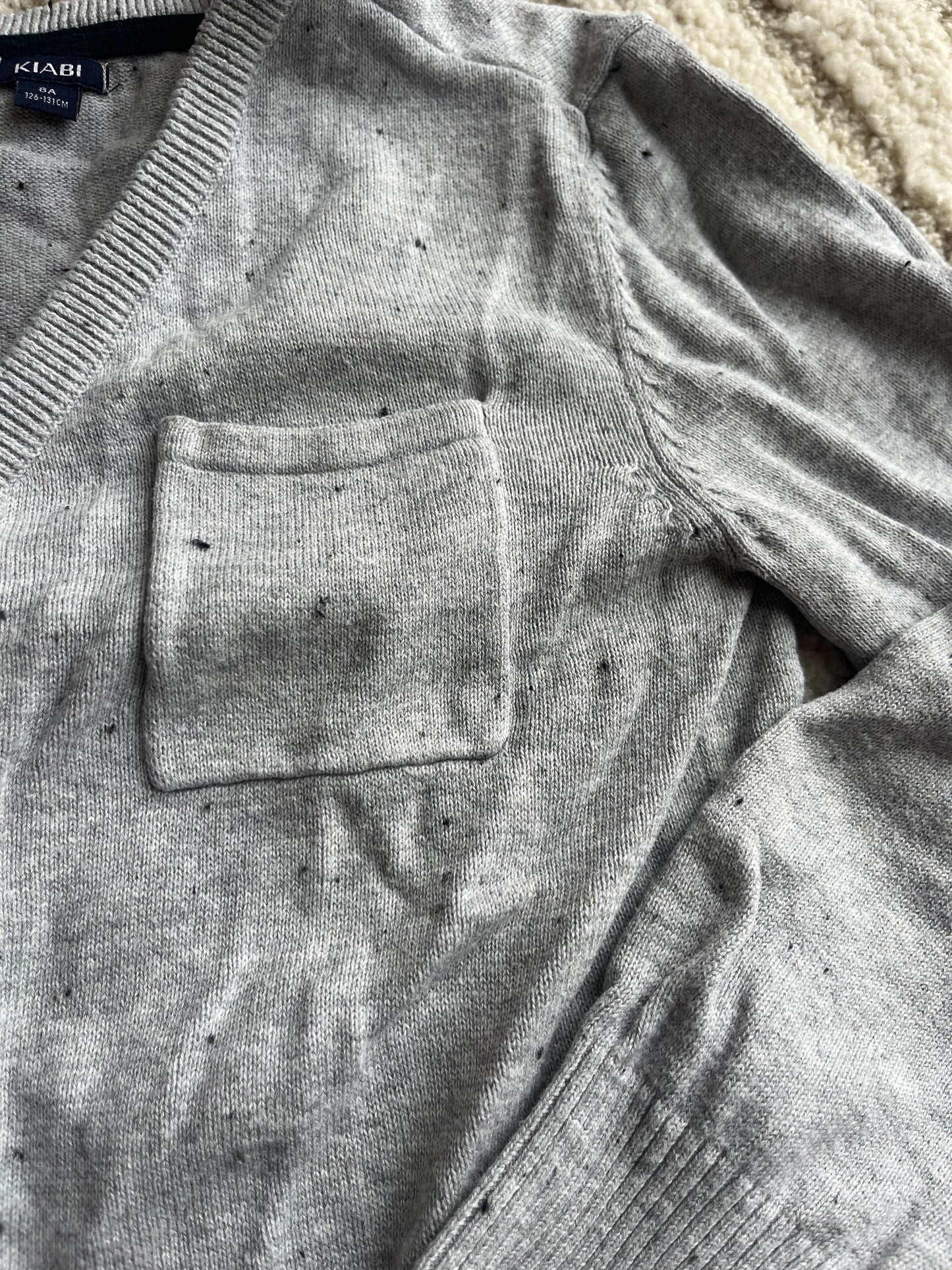 Cardigan à manches longues gris avec détails noirs - 8 ans