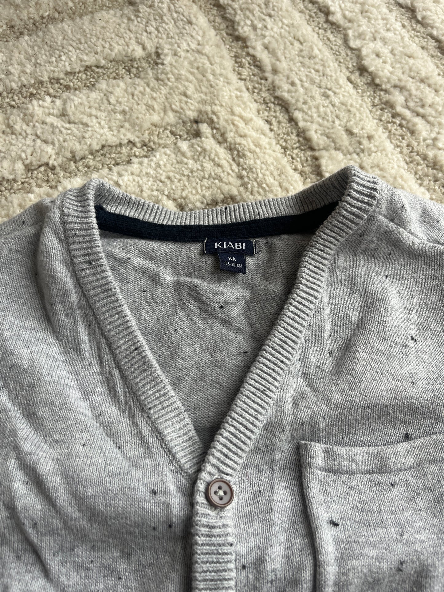 Cardigan à manches longues gris avec détails noirs - 8 ans