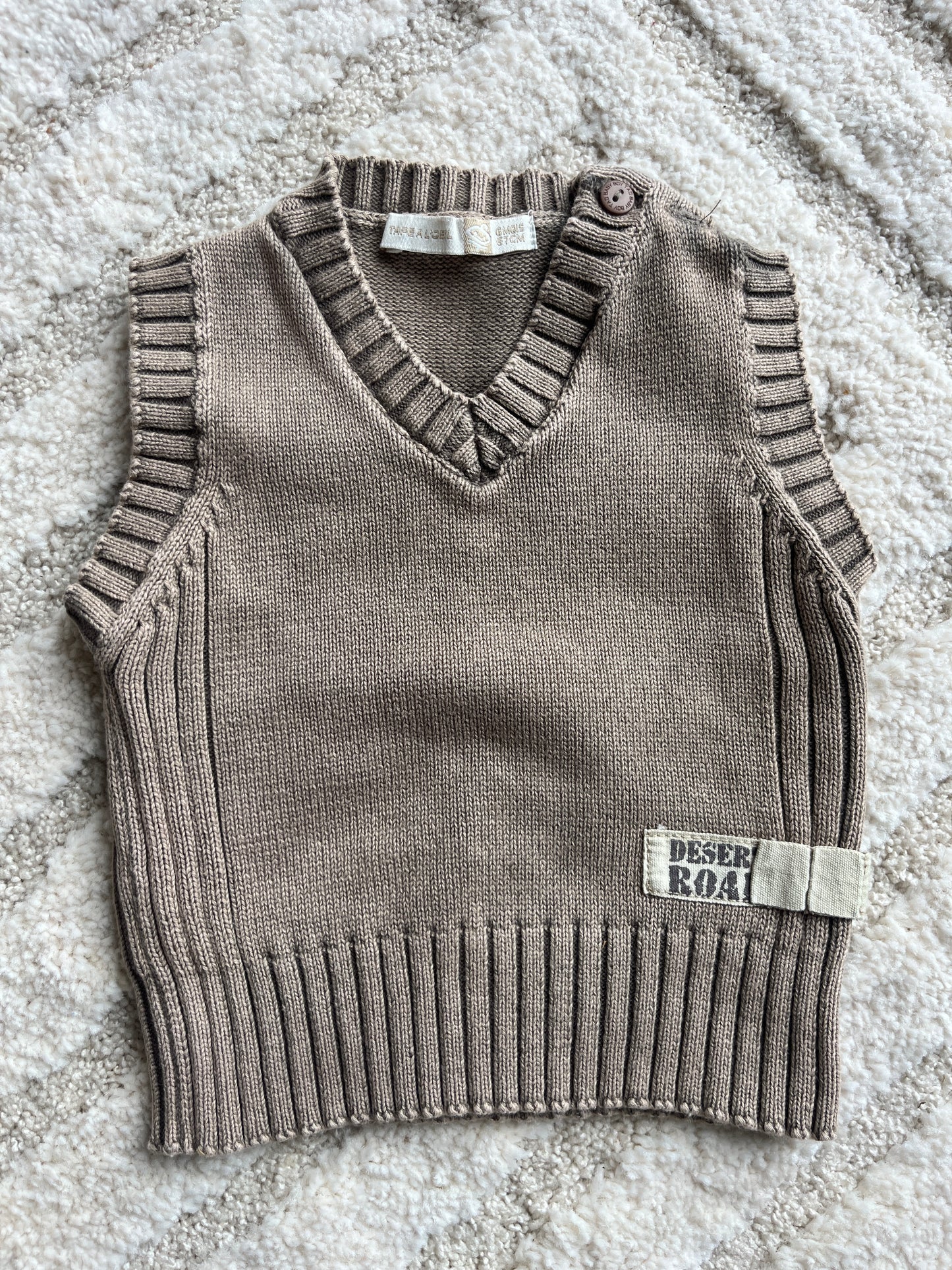 Pull sans manches en maille marron à col V TAO - 6 mois
