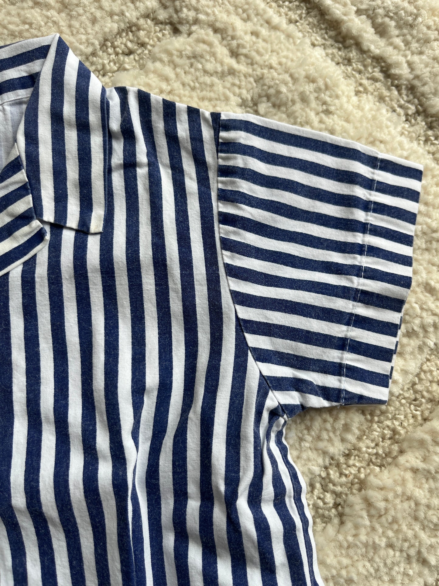 Chemise à manches courtes légère blanche rayée bleu marine - 12 mois