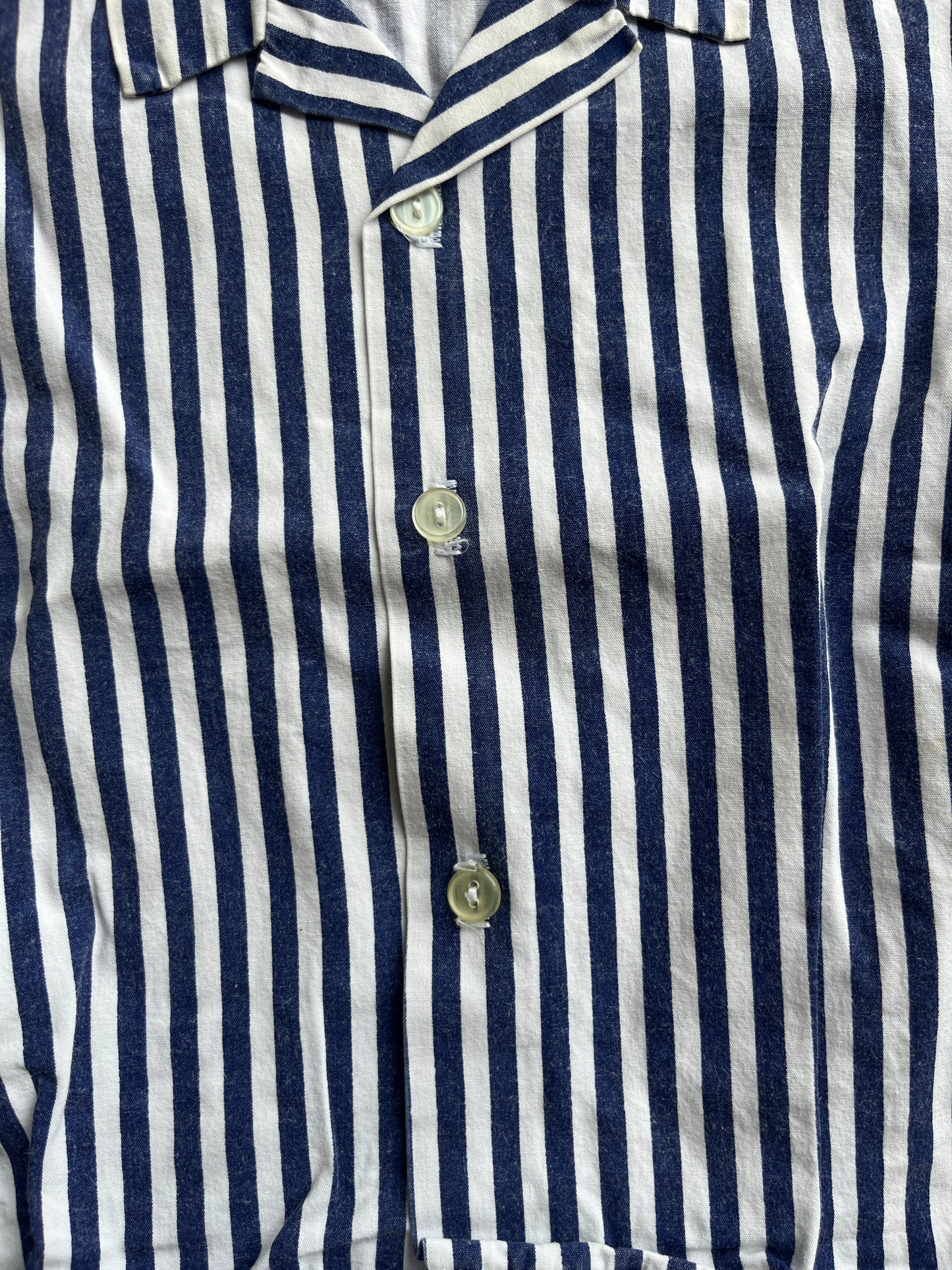 Chemise à manches courtes légère blanche rayée bleu marine - 12 mois