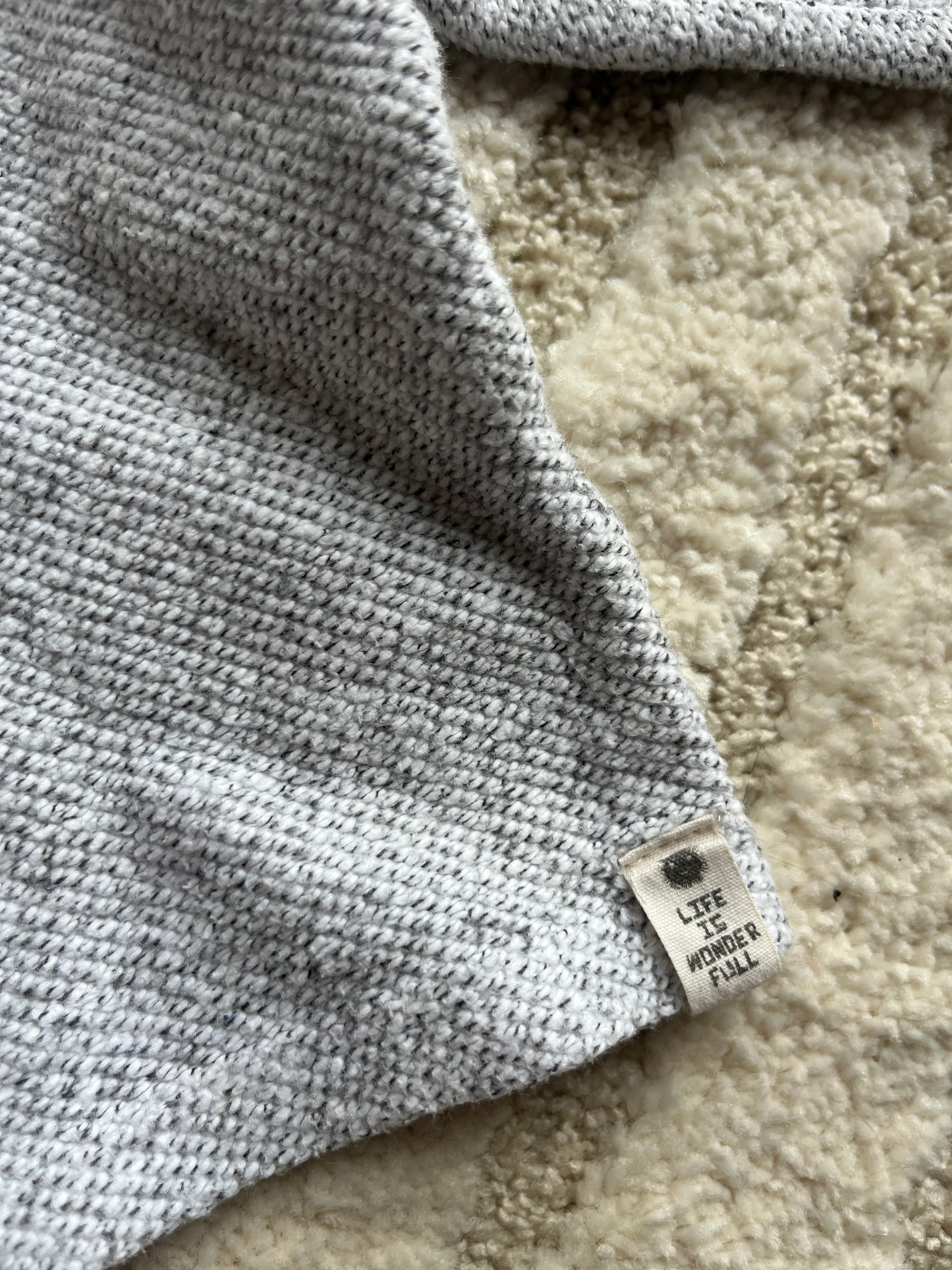 Veste à manches longues gris chiné ave capuche TAO - 18 mois
