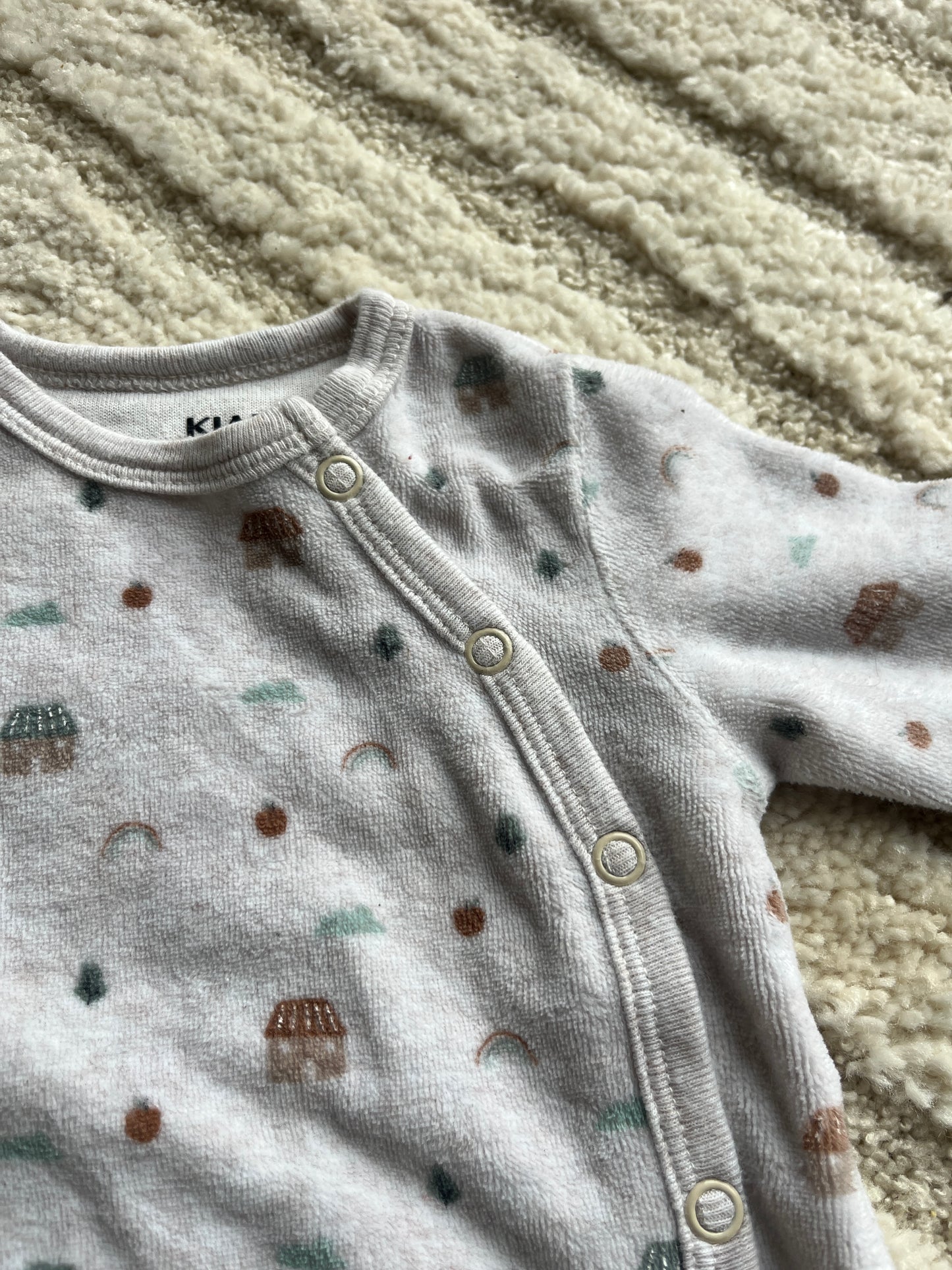 Pyjama velours beige motifs maisons - 1 mois