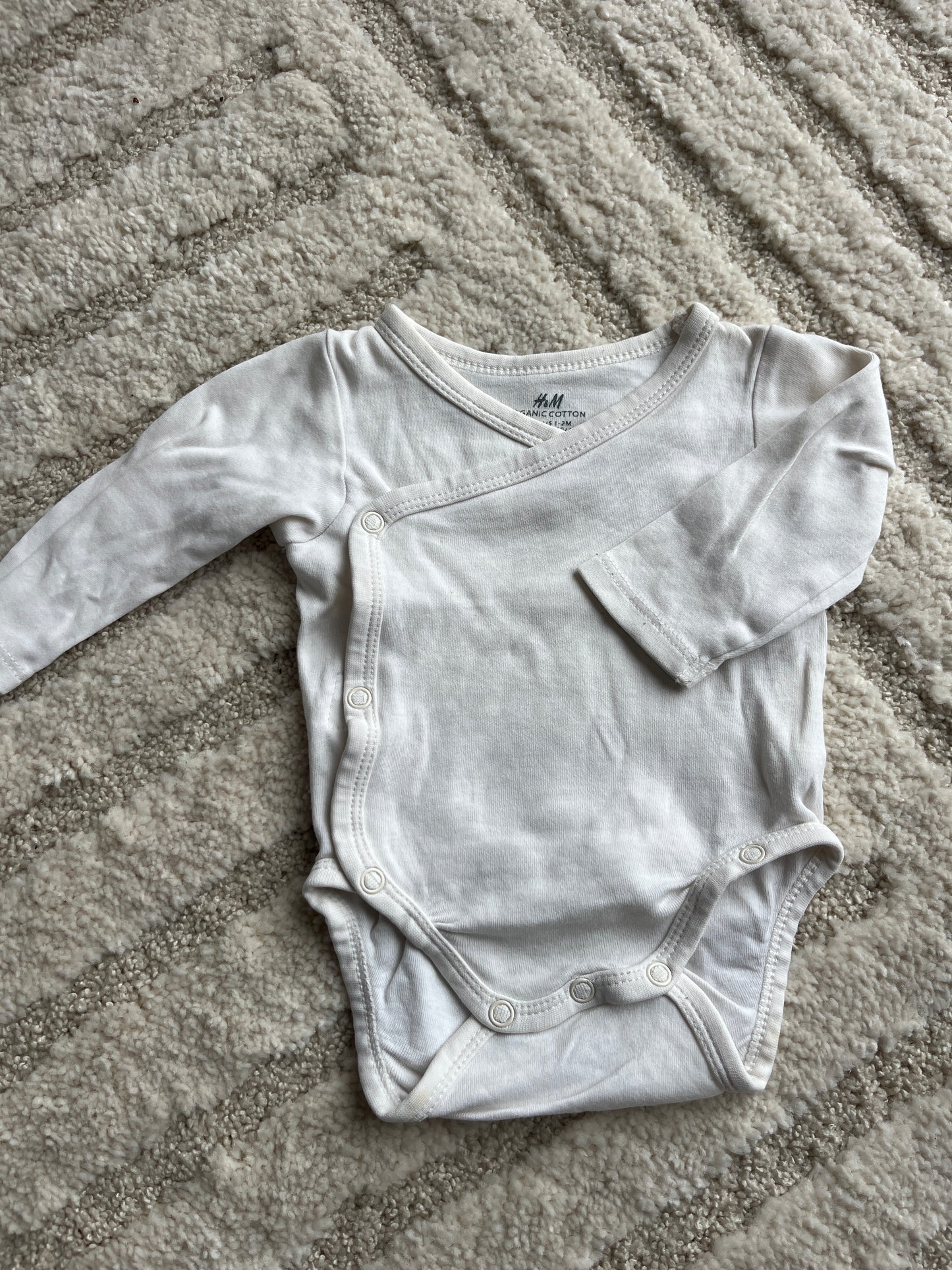 Body à manches longues en jersey crème asymétrique H&M - 1 mois