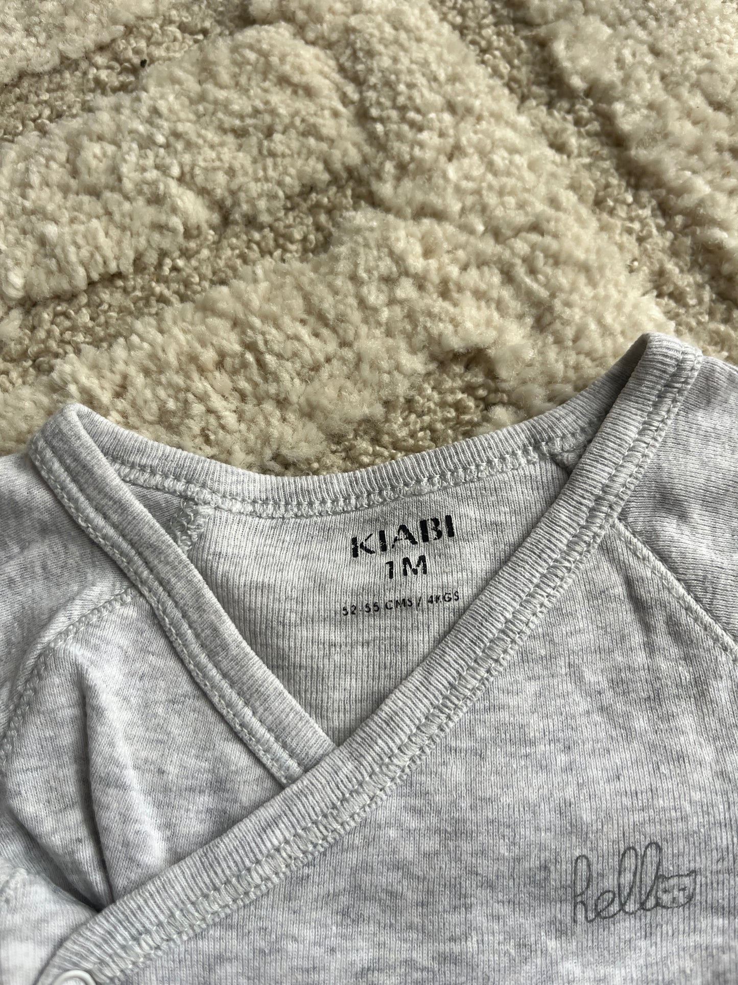 Body à manches longues gris asymétrique « hello » - 1 mois