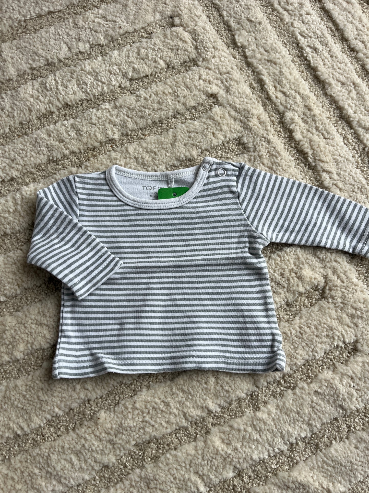 T-shirt à manches longues rayé gris et blanc TQF - 1 mois