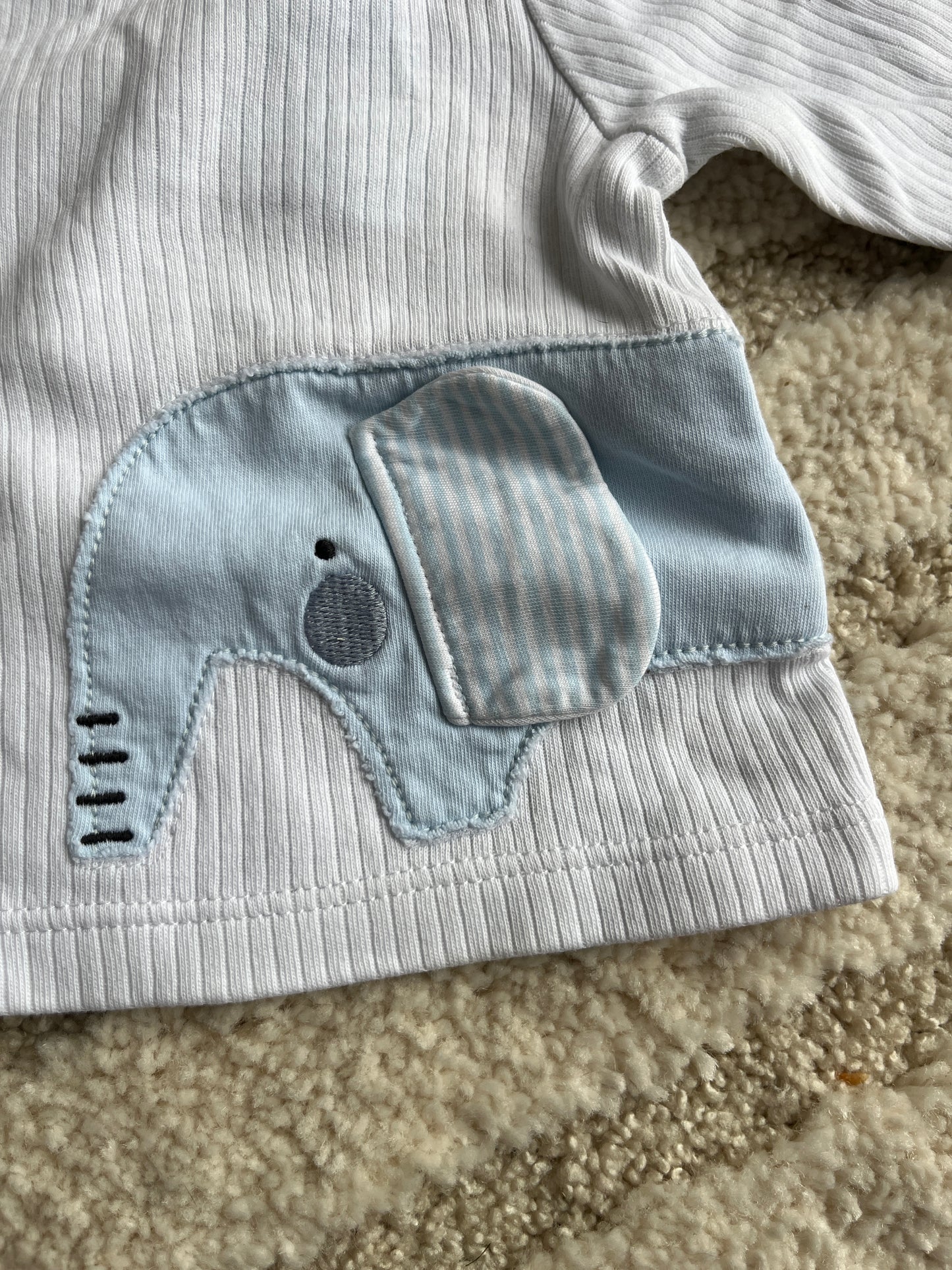 Ensemble côtelé blanc et bleu motif éléphant - 1 mois