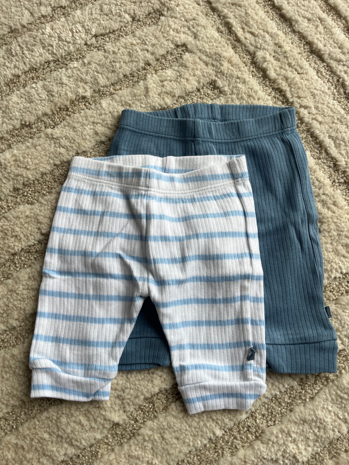 Ensemble côtelé blanc et bleu motif éléphant - 1 mois
