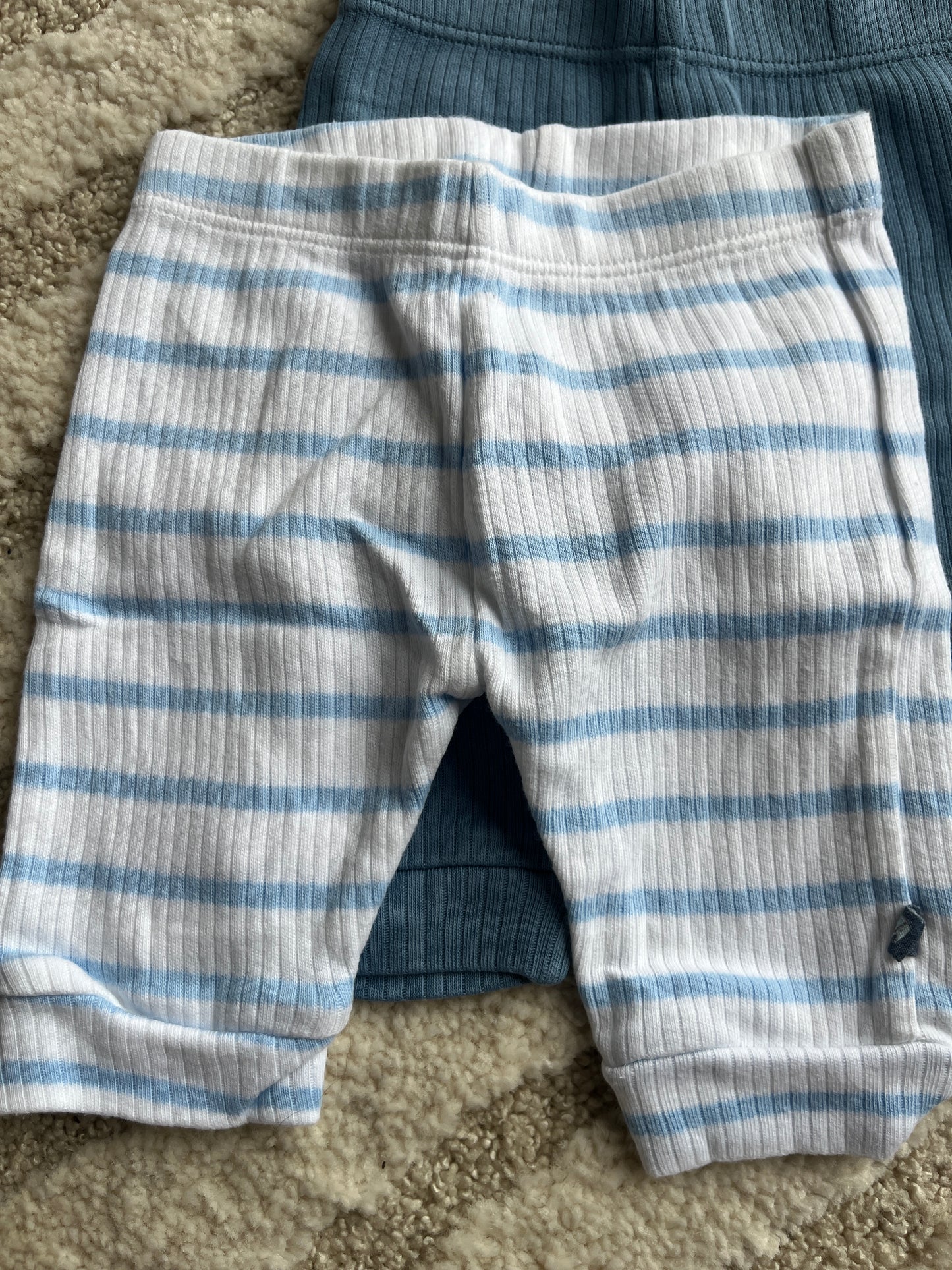 Ensemble côtelé blanc et bleu motif éléphant - 1 mois