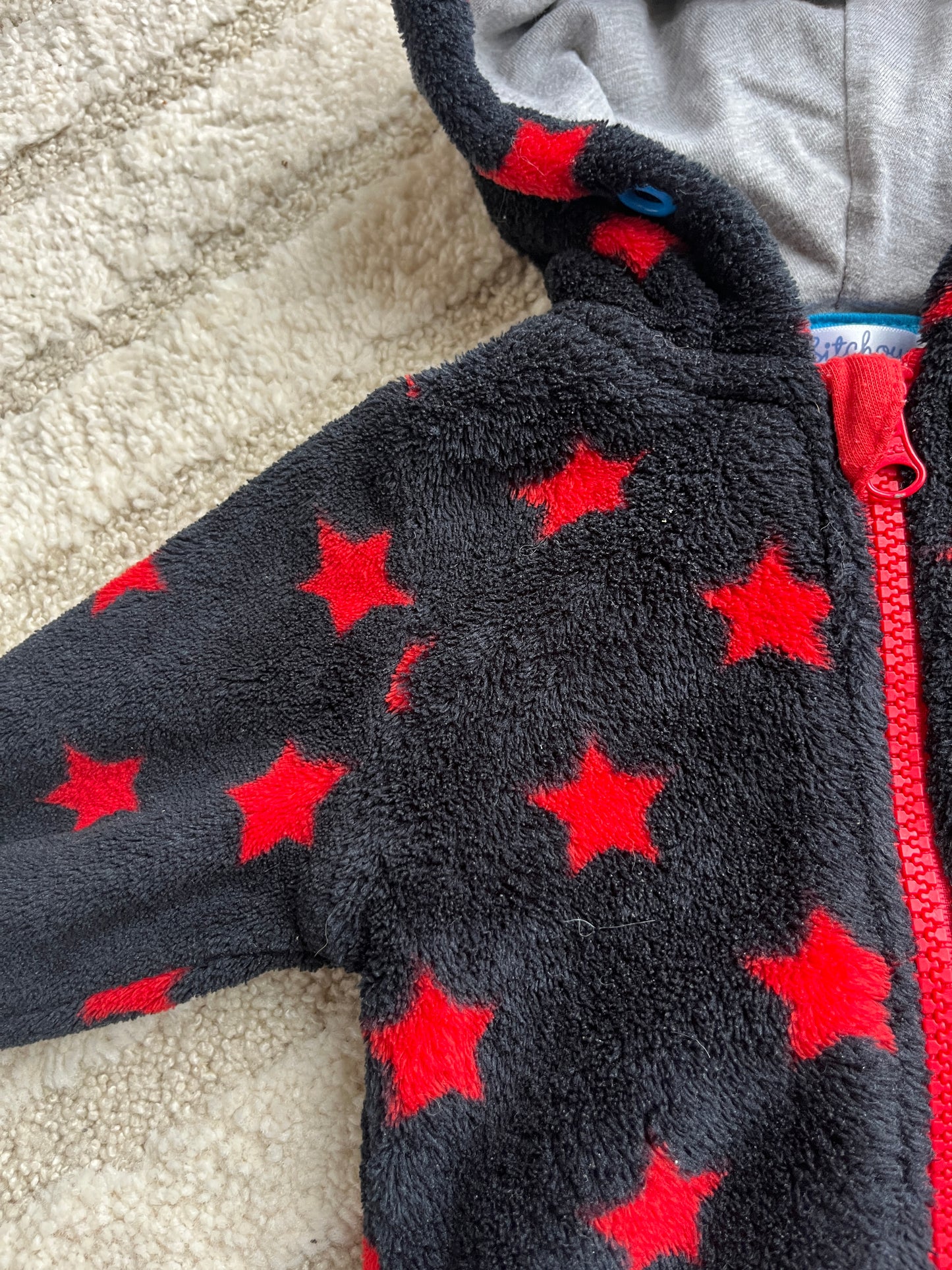 Gilet à capuche et à zip polaire noir avec étoiles rouges - 3 mois