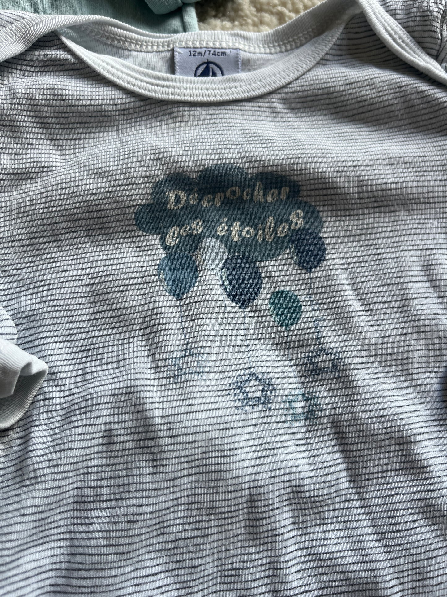 Lot de 2 bodies à manches longues gris et vert « décrocher les étoiles » Petit Bateau - 12 mois