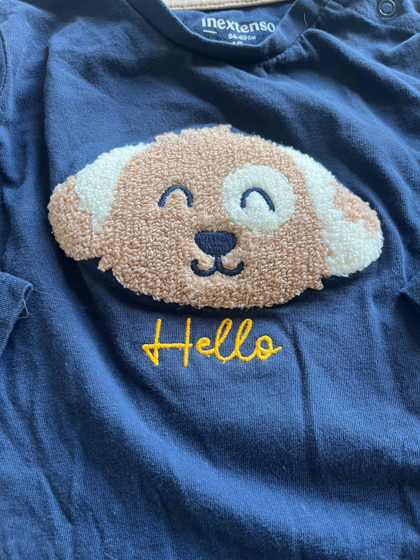 T-shirt à manches longues bleu marine avec tête chien en relief - 18 mois