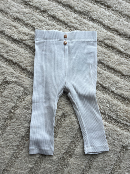 Legging côtelé blanc avec boutons marrons - 6 mois