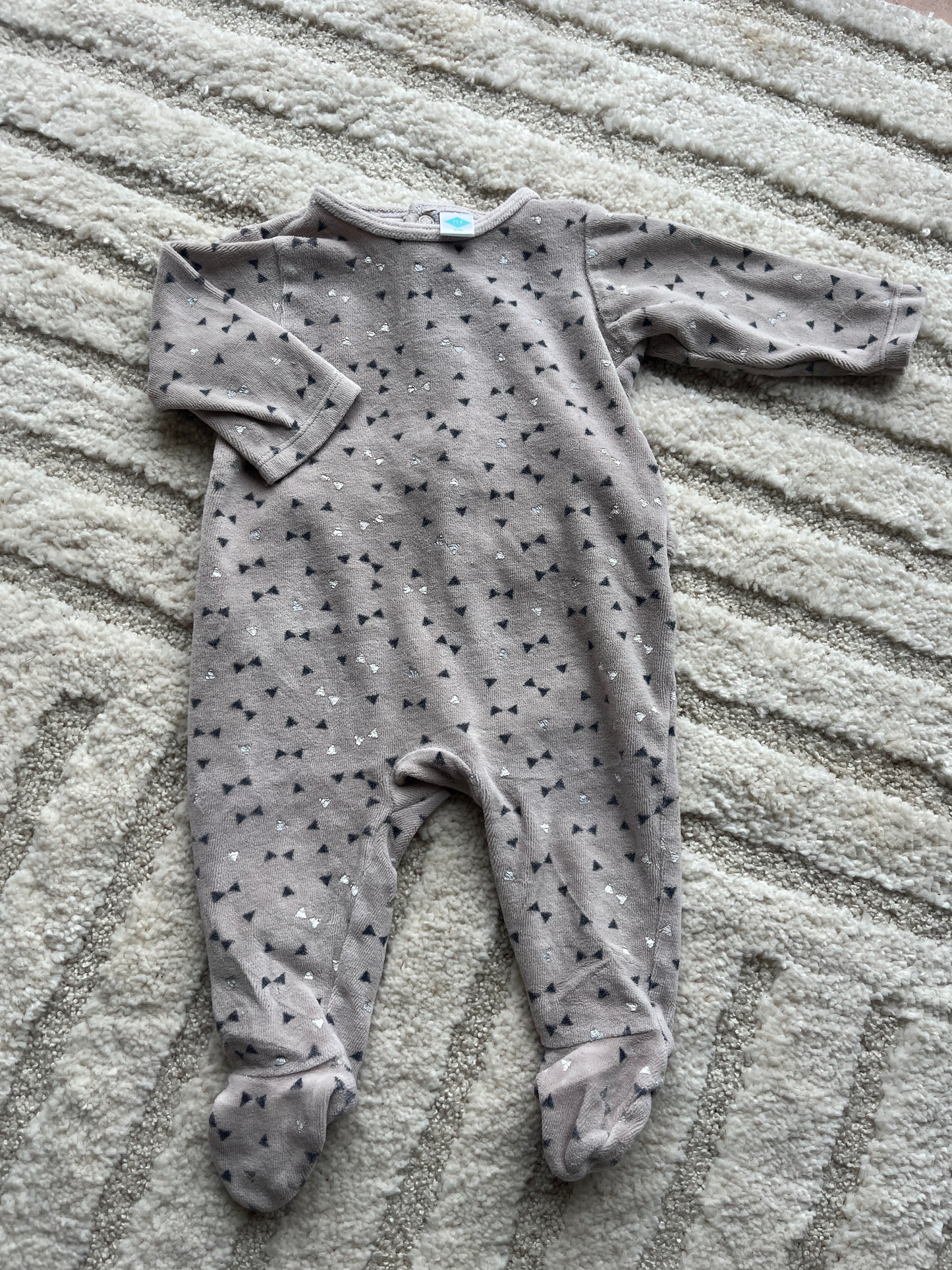Pyjama velours beige motifs triangles Tex - 6 mois