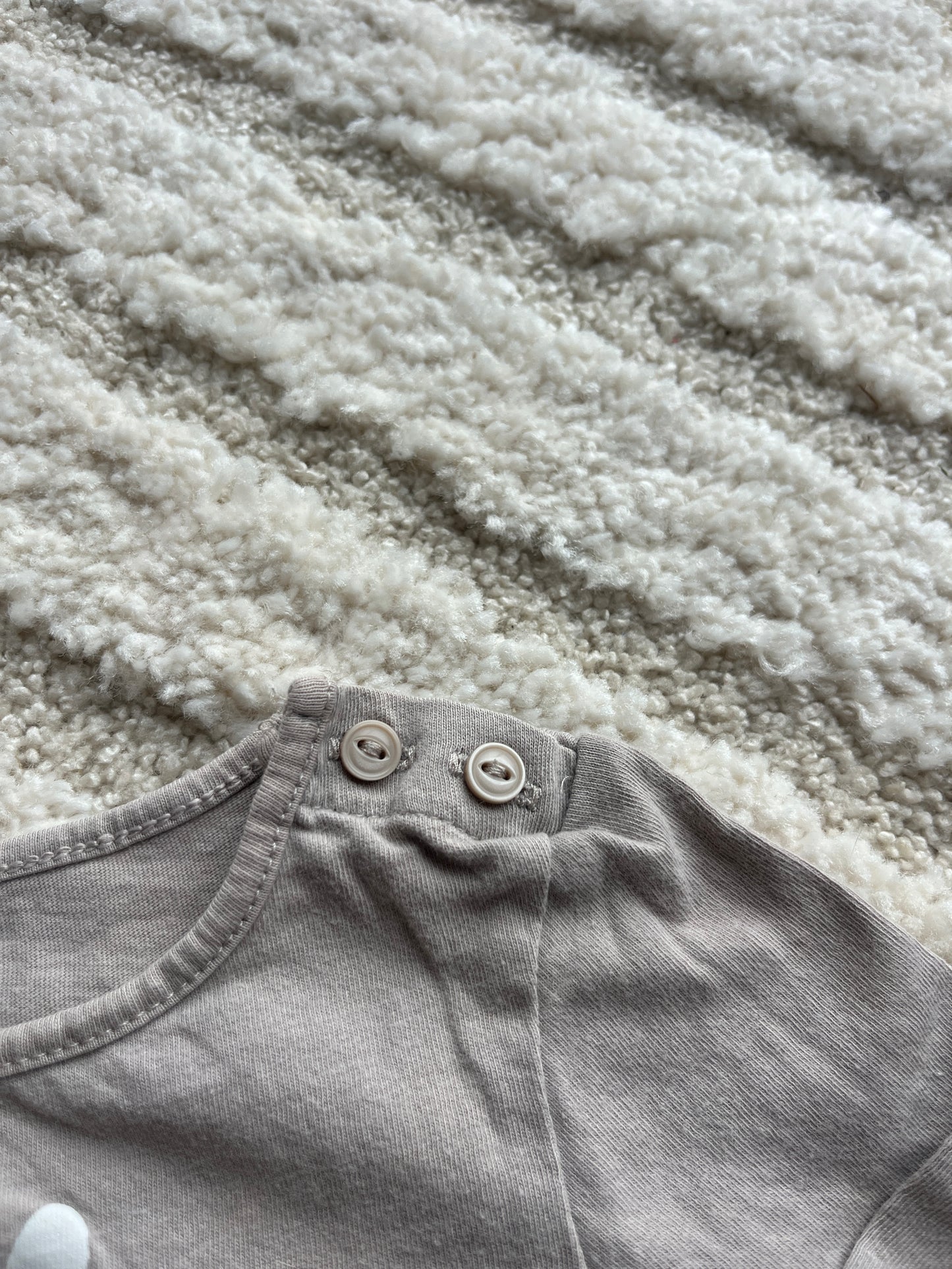 T-shirt à manches longues beige avec tête lapin - 9 mois