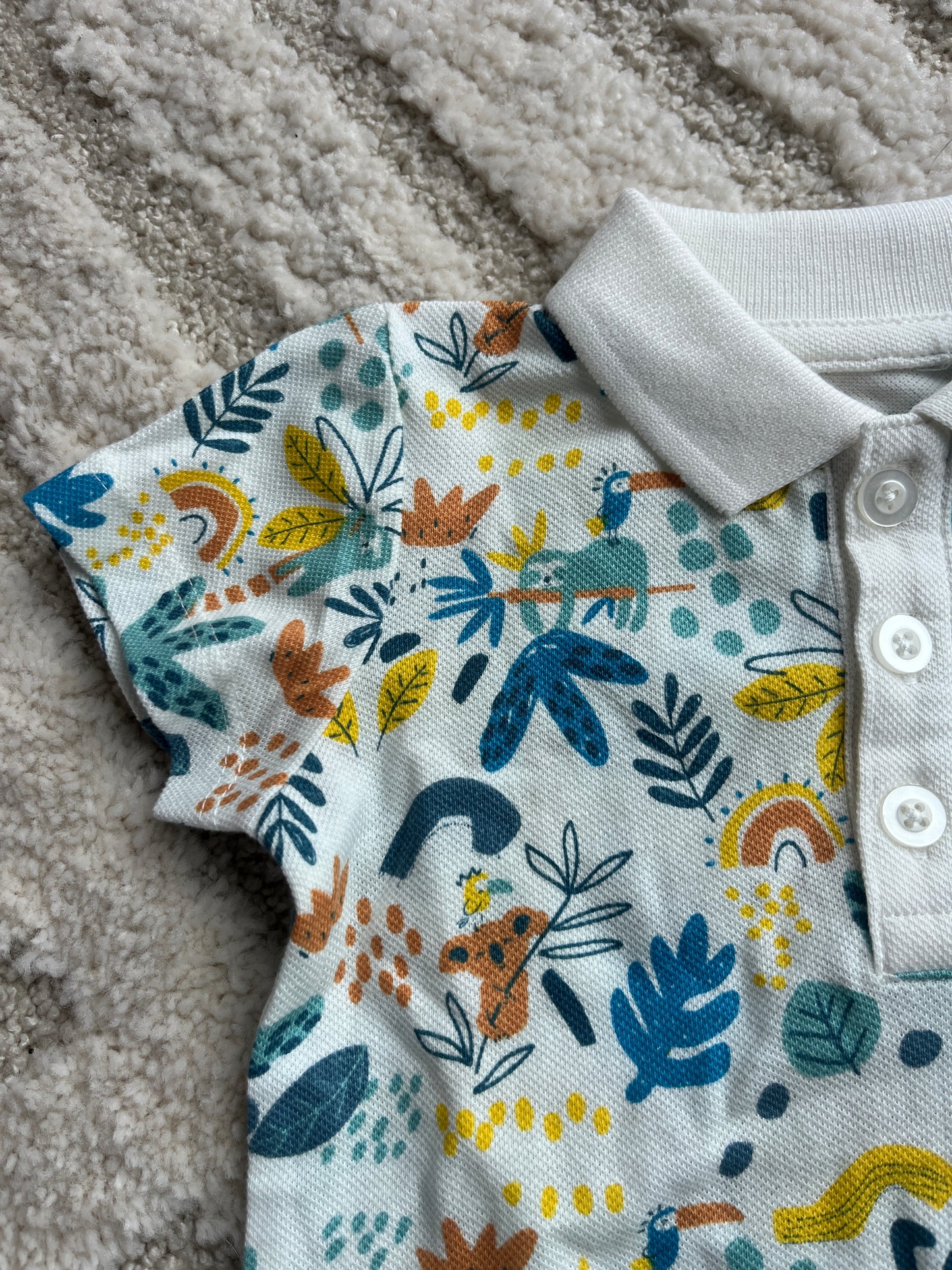 Polo à manches courtes blanc motifs feuilles - 6 mois