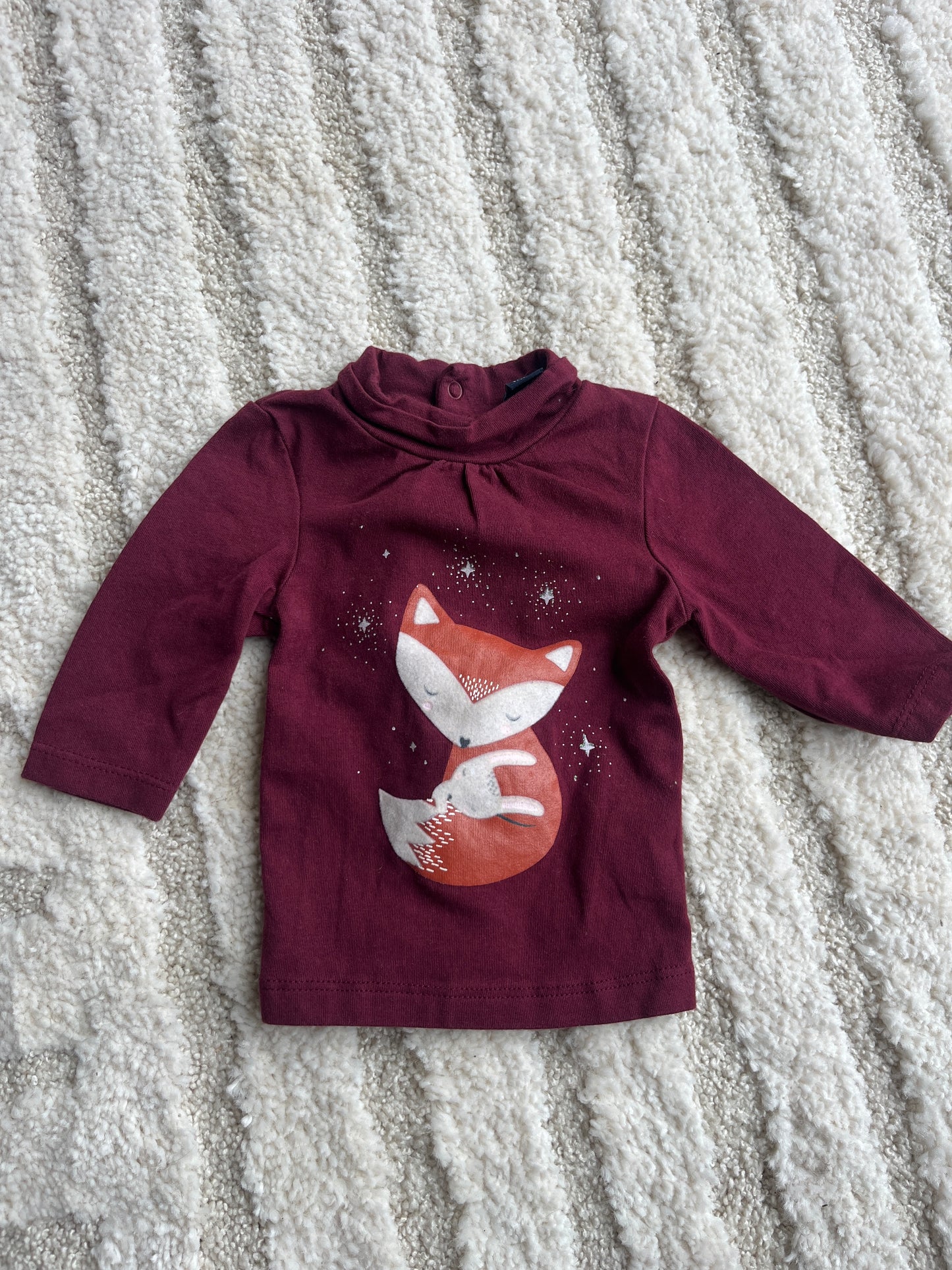 T-shirt à manches longues bordeaux avec col roulé motif renard - 1 mois