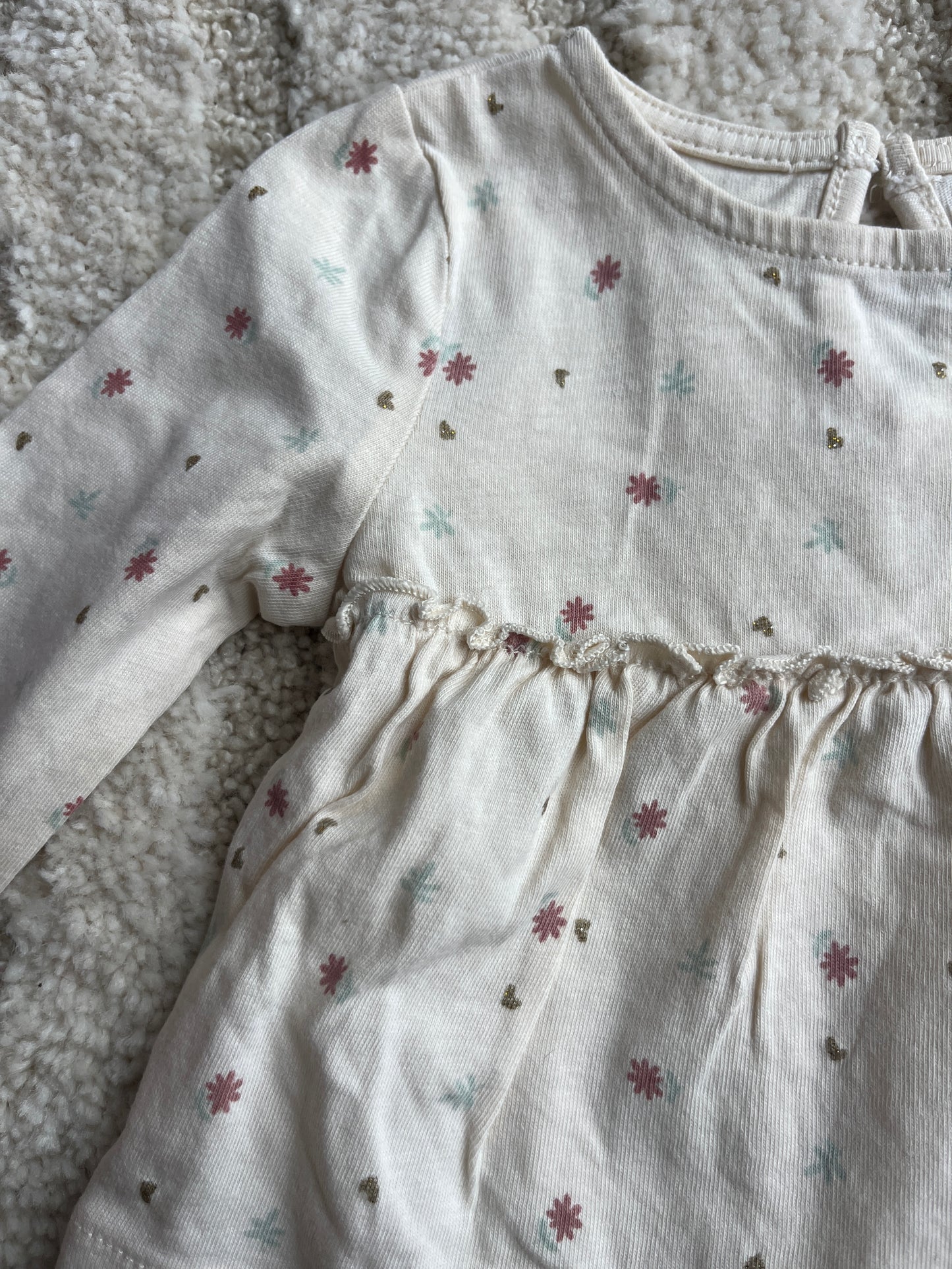 T-shirt à manches longue beige à volants motifs fleurs - 1 mois