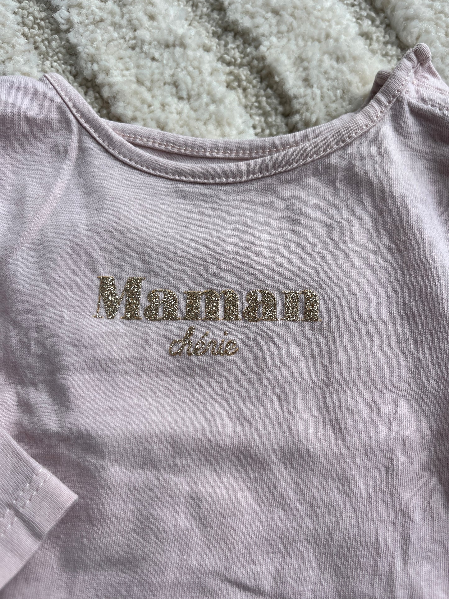 T-shirt à manches longues rose « maman chérie » - 1 mois