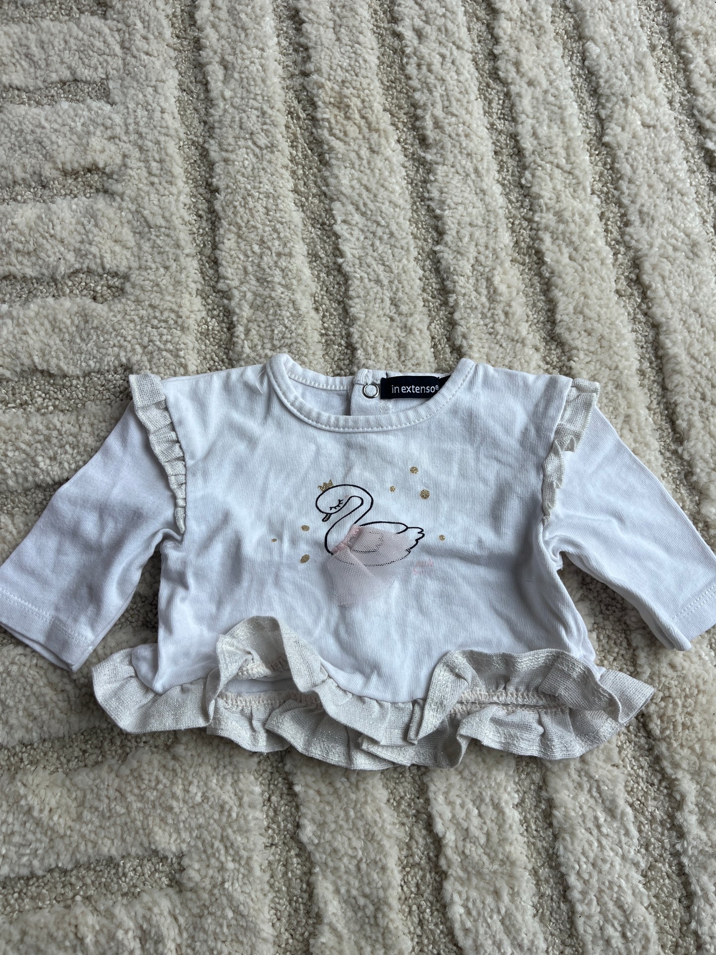 T-shirt à manches longues blanc motif cygne et détails volantés beige - 1 mois