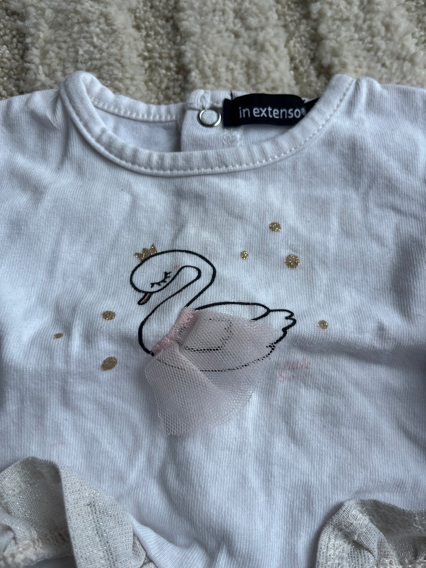 T-shirt à manches longues blanc motif cygne et détails volantés beige - 1 mois