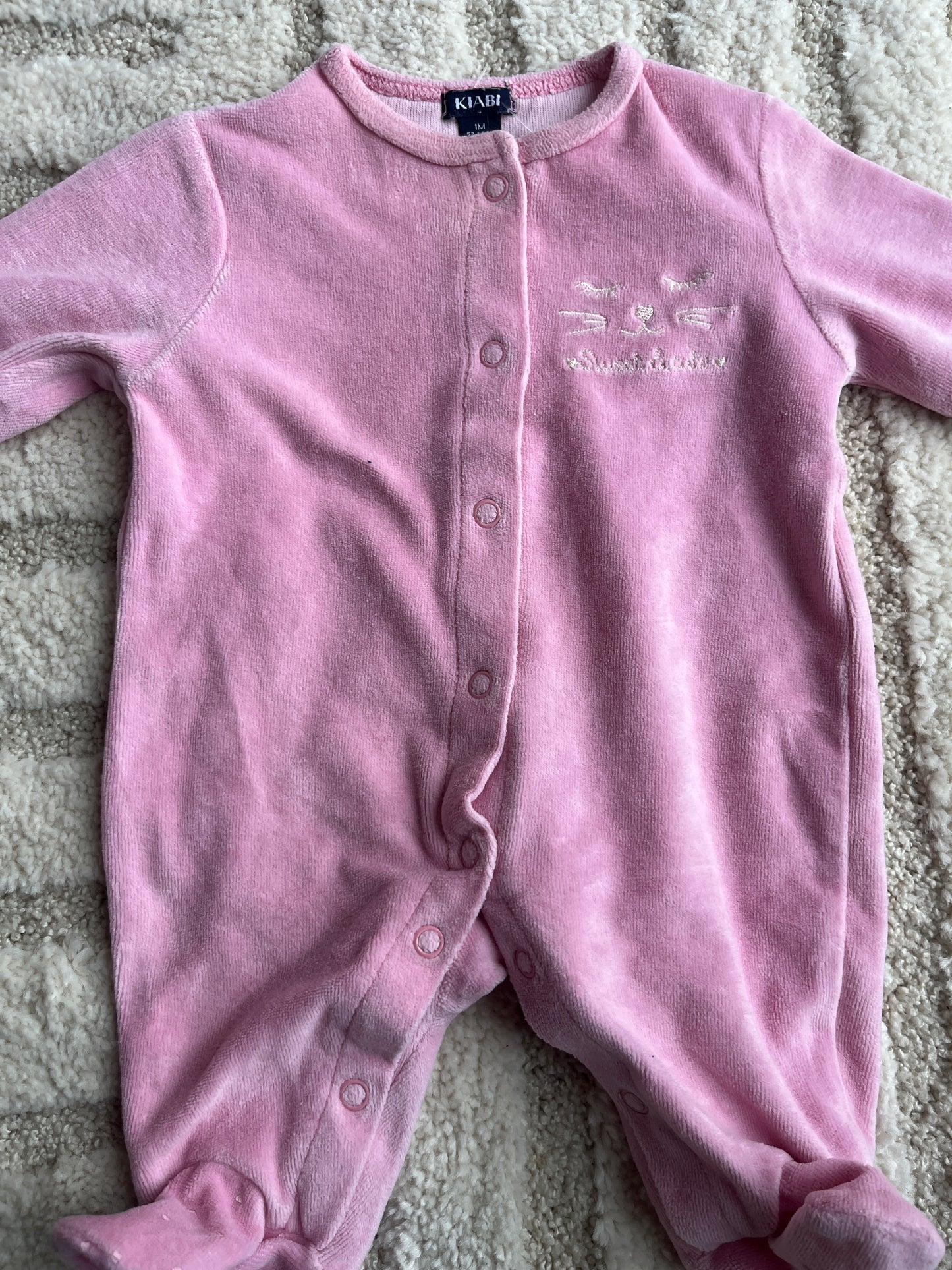 Pyjama velours rose avec cœurs sur les manches - 1 mois