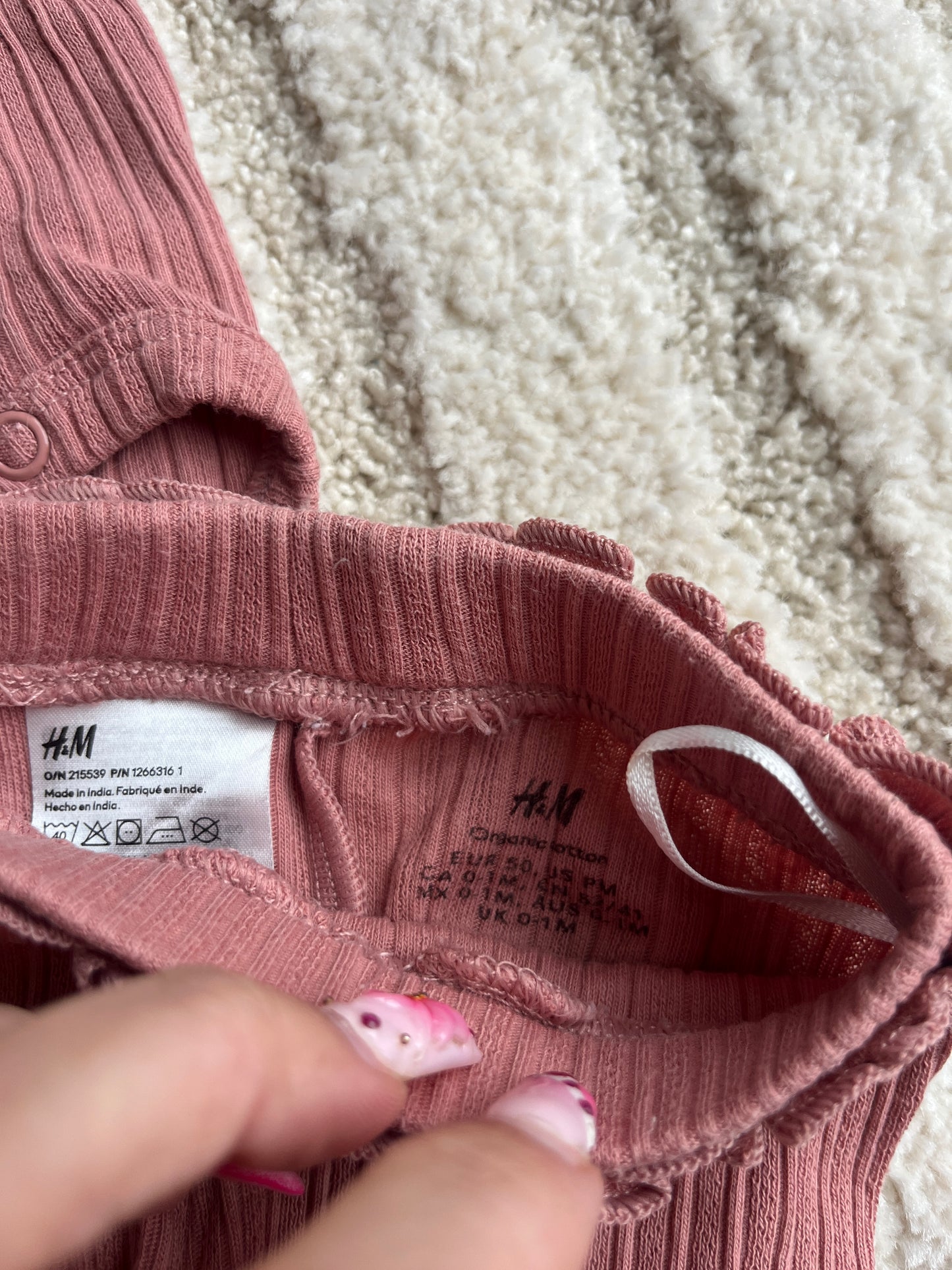 Ensemble body + legging côtelé et volanté H&M - naissance (50cm)