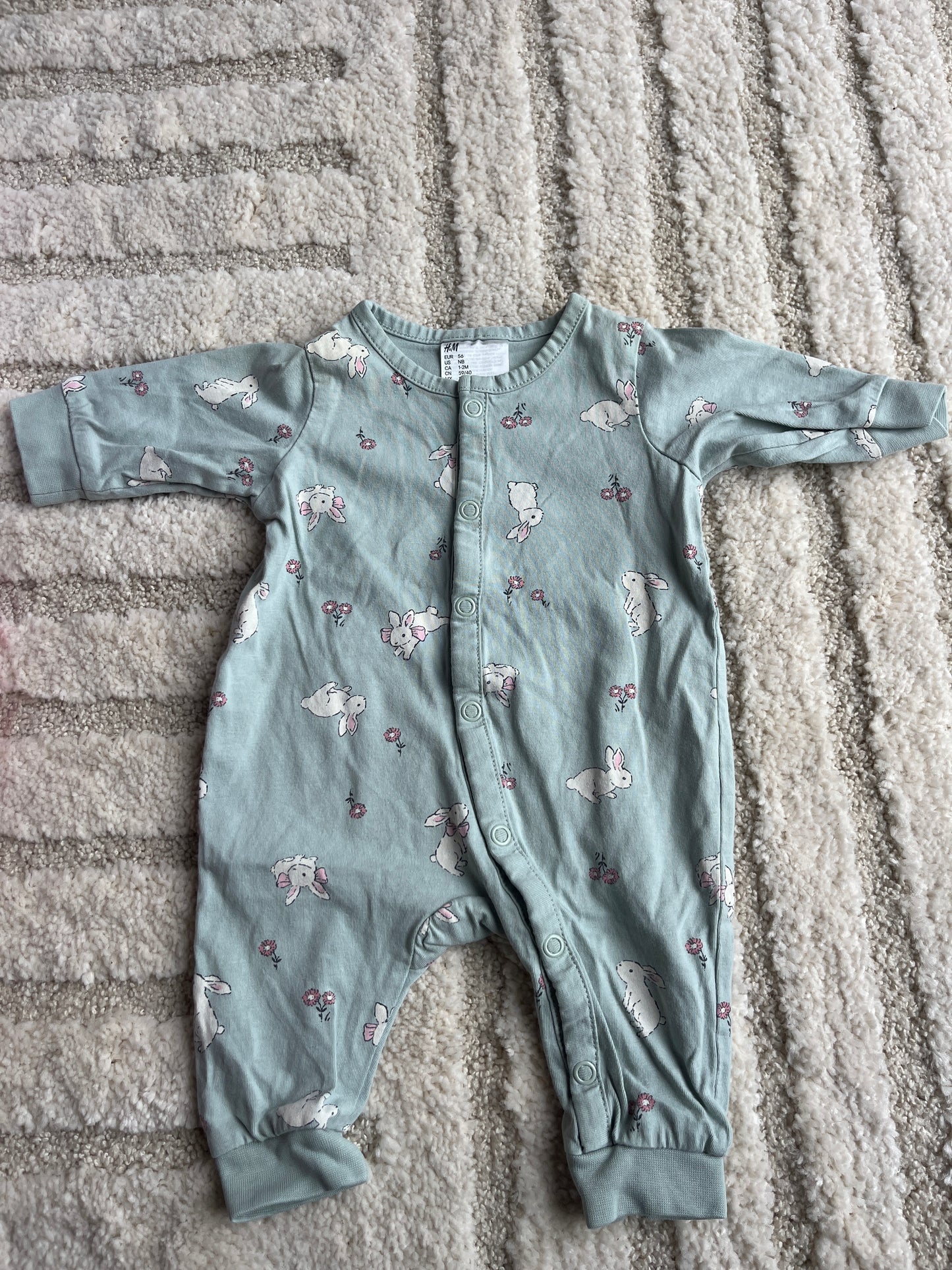 Pyjama léger sans pieds vert sauge motifs lapins H&M - 56 cm