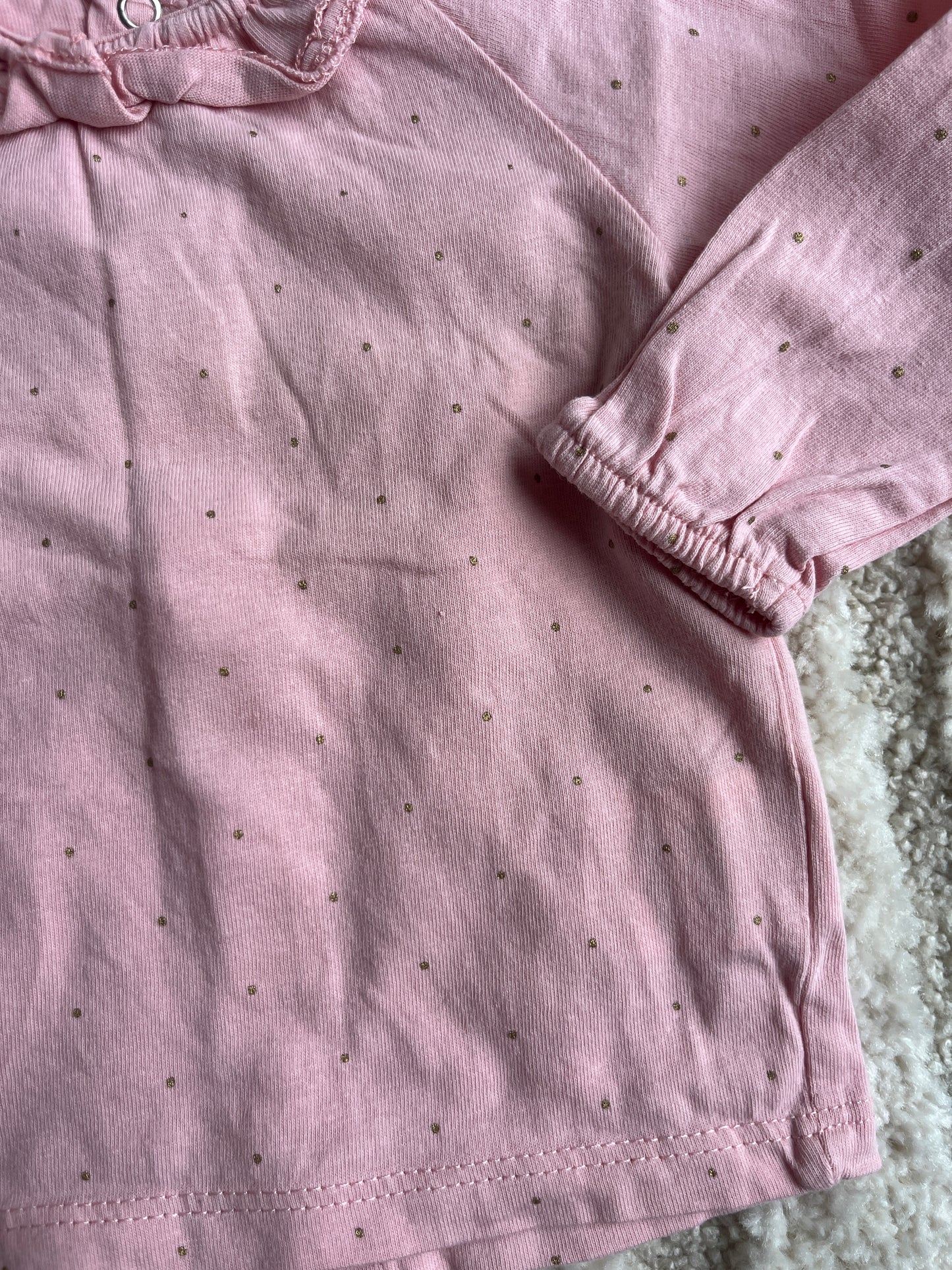 T-shirt à manches longues rose à pois et col volanté - 3 mois