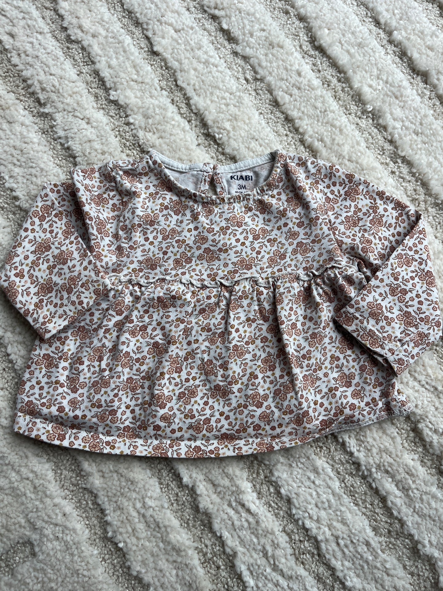 T-shirt à manches longues fleurs beiges - 3 mois