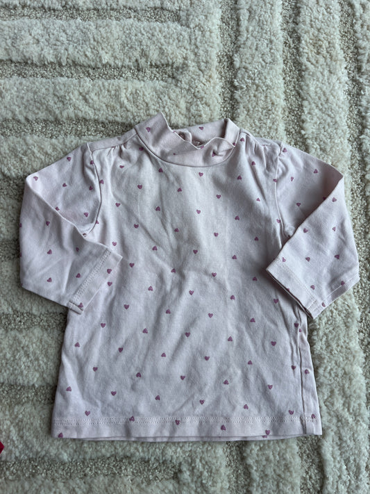 T-shirt à manches longues rose pale avec motifs cœurs et petit col roulé - 3 mois