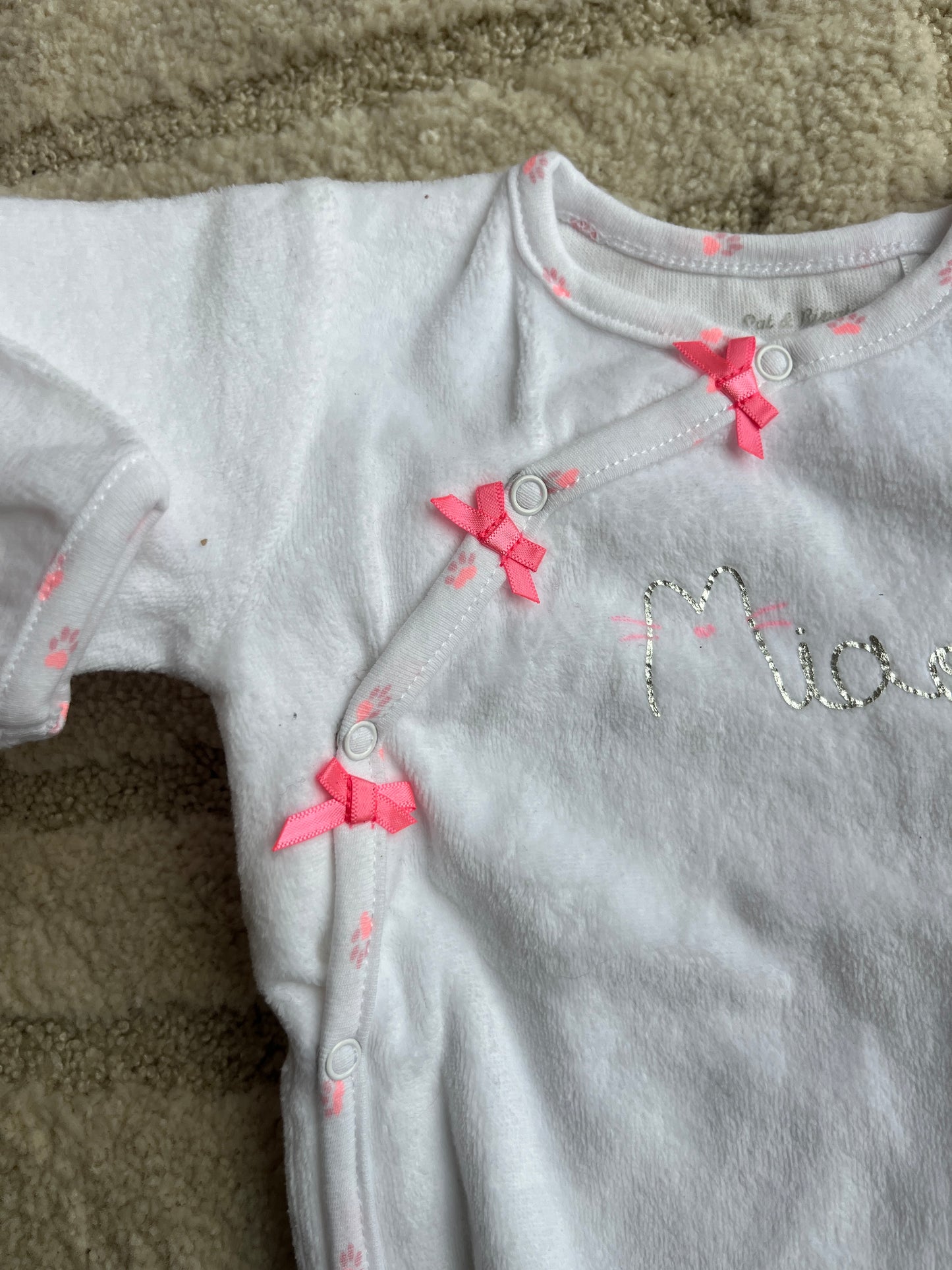 Pyjama velours blanc avec nœuds roses « miaou » Pat & Ripaton - 3 mois