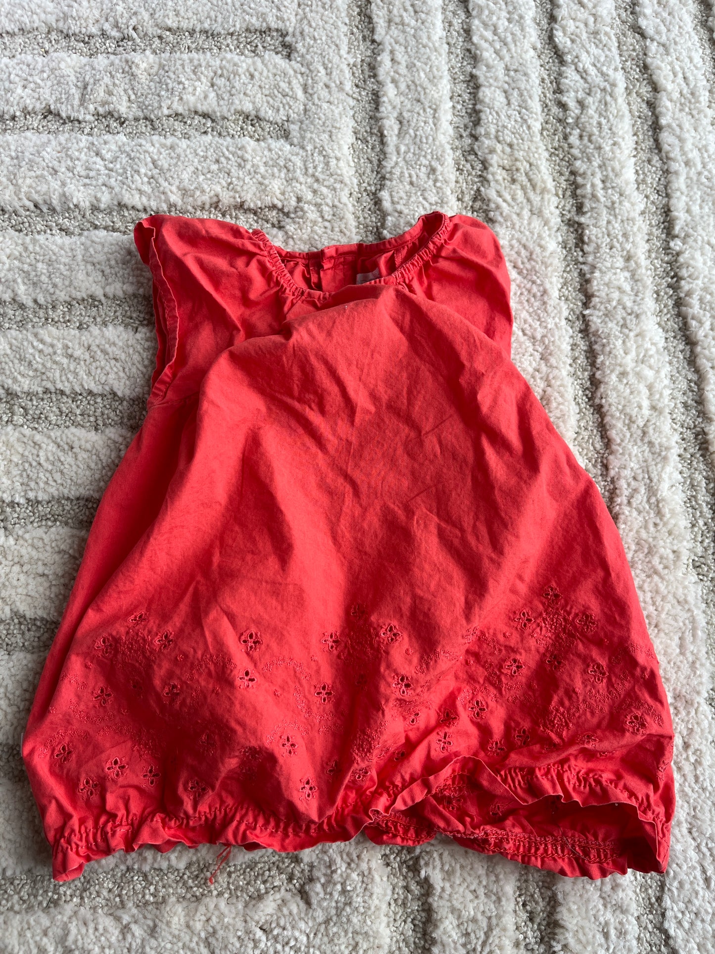 Robe ballon sans manches corail avec broderies - 3 mois