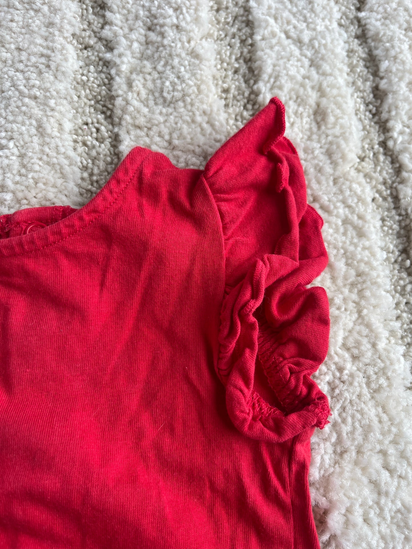 T-shirt à manches courtes volantées rouge - 3 mois